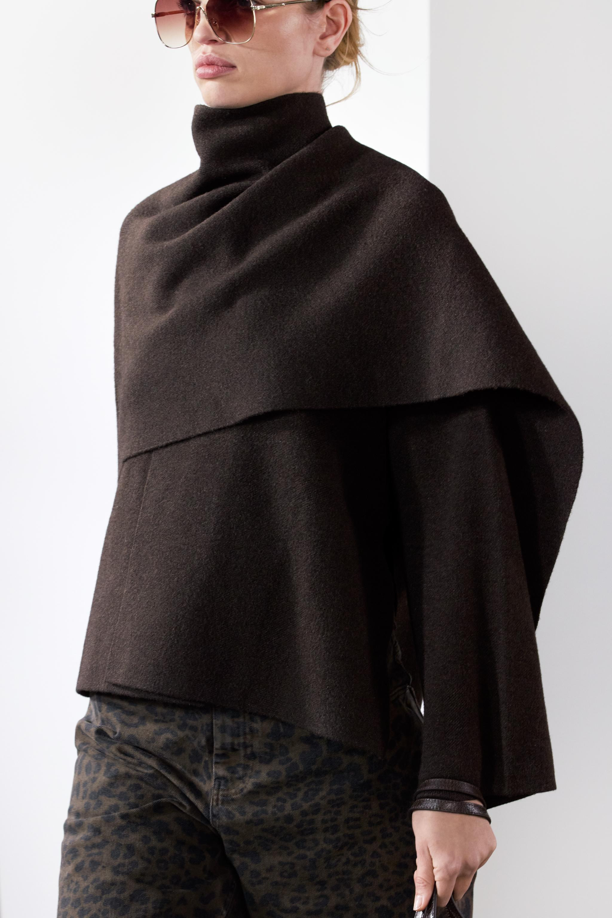 SHORT KNIT SCARF COAT | Zara US