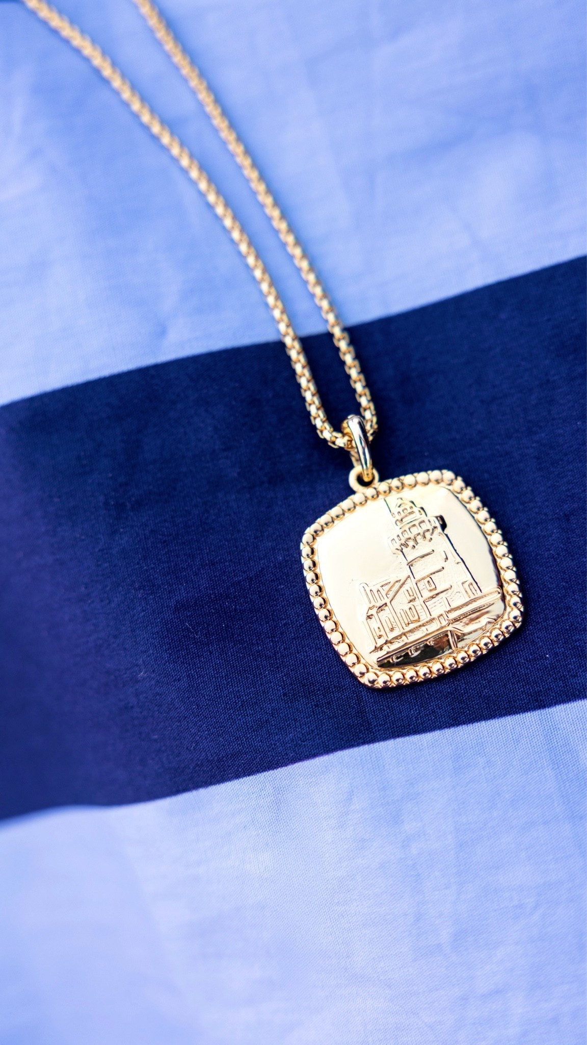 The cutest Nantucket charm pendant by Sail to Sable. So perfect for summer!

#LTKootd #LTKSaleAlert