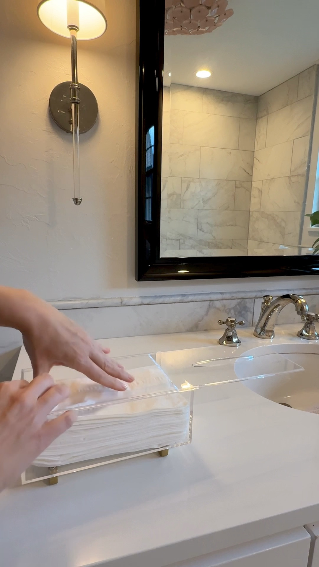 Luxury tissue holder
Amazon home 
Amazon find


#LTKHome #LTKFindsUnder50 #LTKVideo