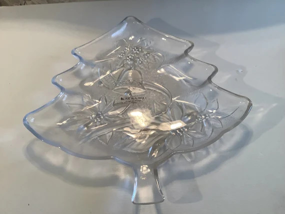 Vintage Home Beautiful Happy Holidays pattern Christmas Holiday Christmas tree shaped serving dis... | Etsy (US)