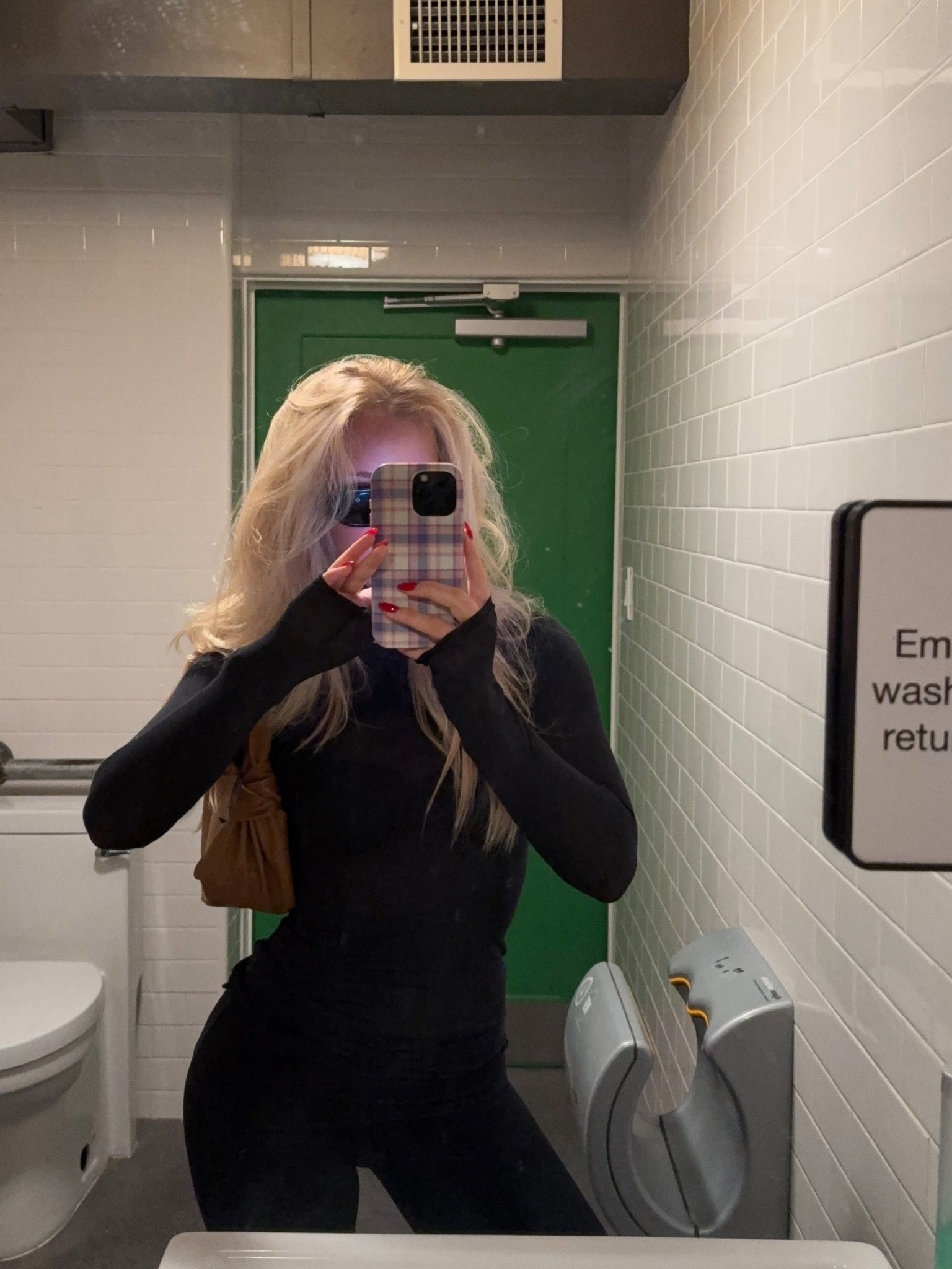 Every day fitter long sleeve top + best bra

#LTKSeasonal #LTKHoliday #LTKGiftGuide