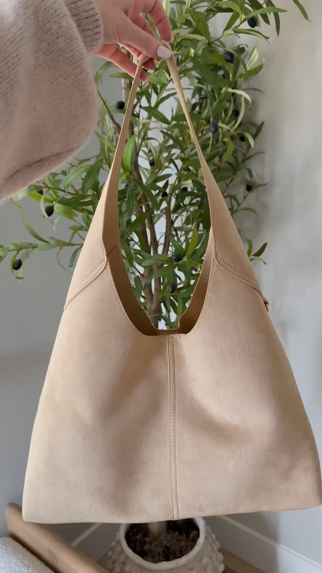 This oversized slouchy shoulder bag is only $35 and perfect for the mom on the go! Faux suede and so roomy! I love this color for spring!

Target find | suede bag | look for less | mom style | target style | 

#LTKmomlife #LTKootd #LTKSeasonal