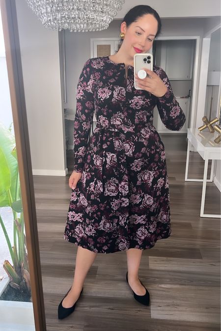 Zip-front floral print ponte knit midi dress.

Wearing size M in the dress (which is QVC 12/14), runs big, definitely size down 1 size from your typical dress size.

#falloutfit #mididress #workoutfit #teacheroutfit

#LTKFind #LTKover40 #LTKmidsize