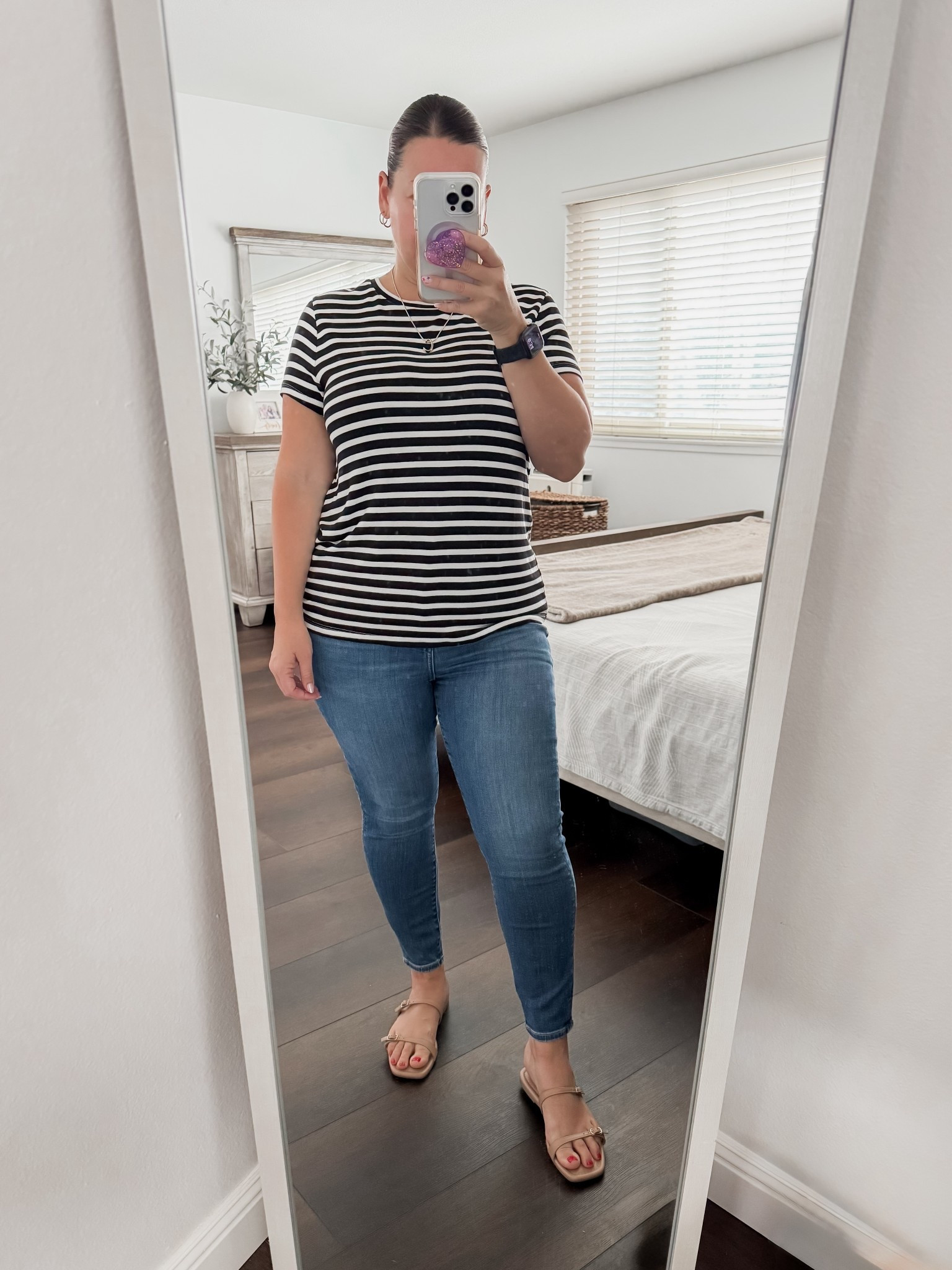 Mama OOTD 🖤 Paired my favorite American Eagle jeans with a black and white striped tee. Added a cute pair of sandals and some gold jewelry ✨ 

Mom Style | Petite and Curvy Fashion 

#LTKOver40 #LTKPetite #LTKStyleTip