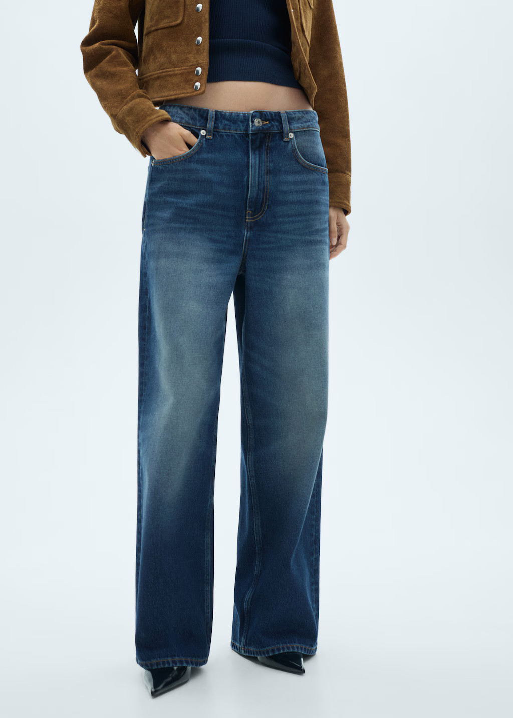 Low-rise loose-fit wideleg jeans | MANGO (UK)