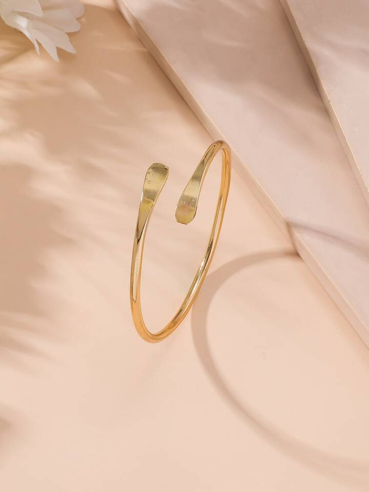 1pc Simple Circle & Flat Opening Design Personalized Fashionable Luxurious Bracelet For Women | SHEIN