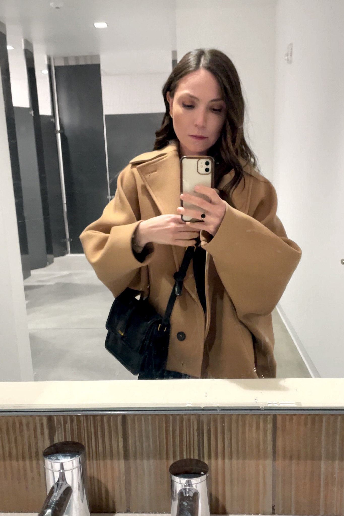 Into medium brown coats this winter ☕️🤎🧡

Winter outfit, khaki coat, brown coat, cute coat, winter outfits 

#LTKSeasonal #LTKstyletip #LTKworkwear