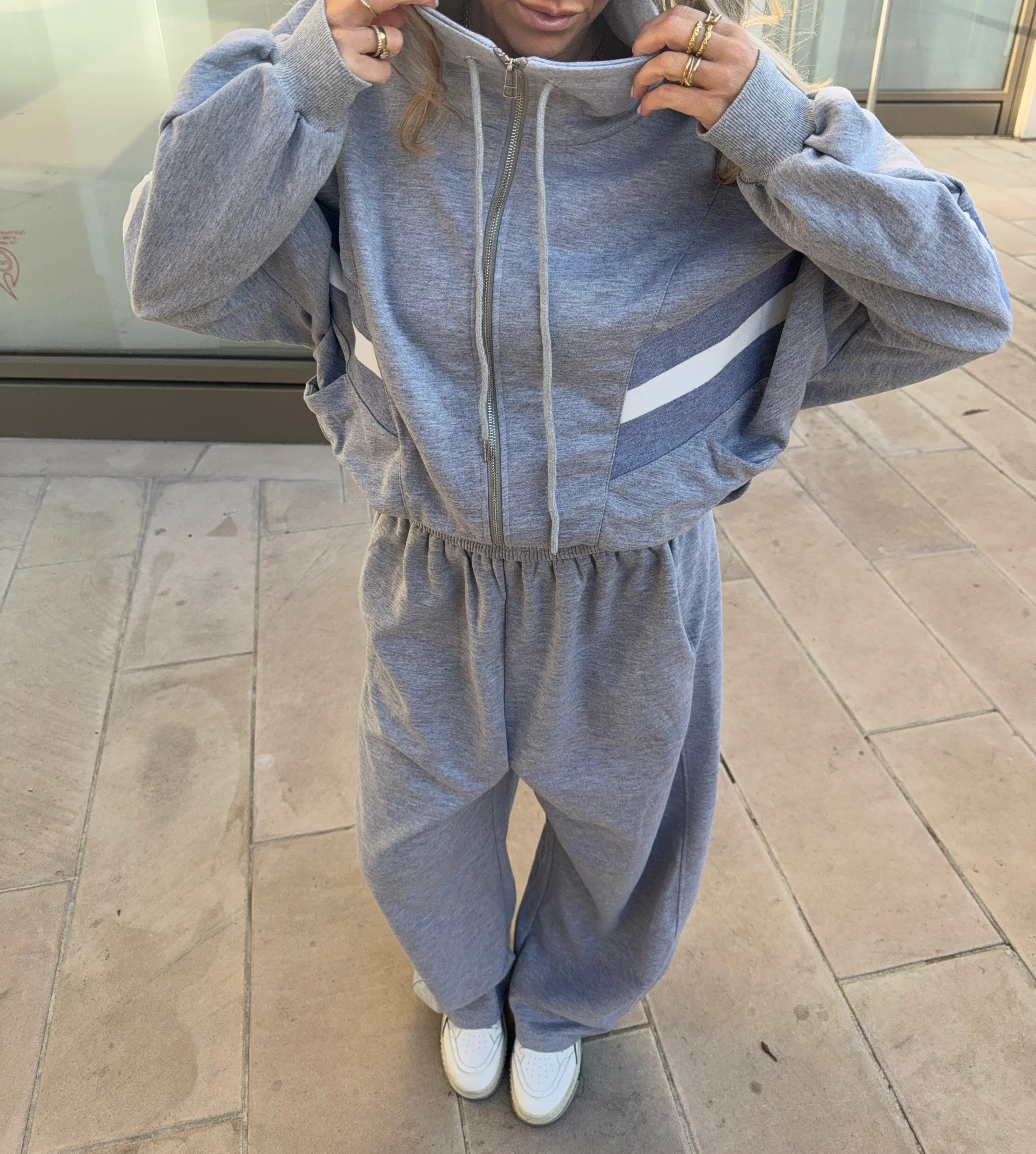 Barrel Leg Relaxed Joggers - Grey | Lola Rae Fashion