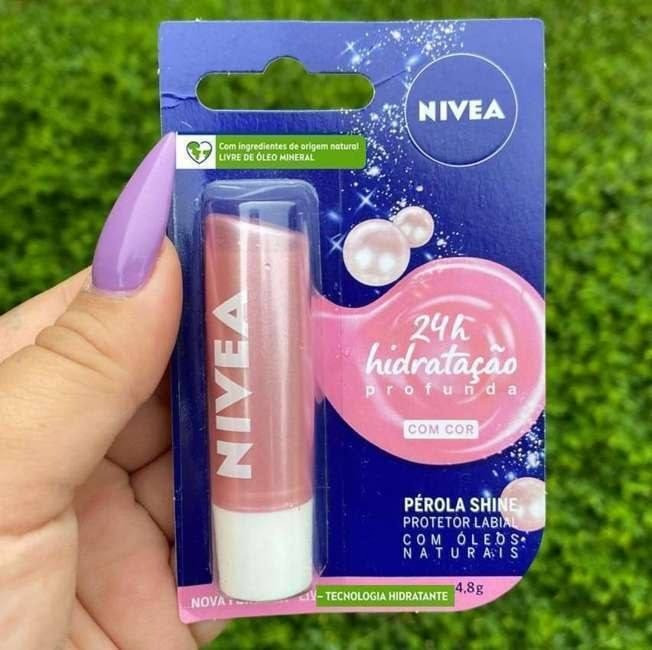 Ideal para hidratar nesse tempo seco 👄NIVEA Hidratante Labial Pérola Shine 4,8 g

#LTKbeauty #LTKbrasil #LTKfamily