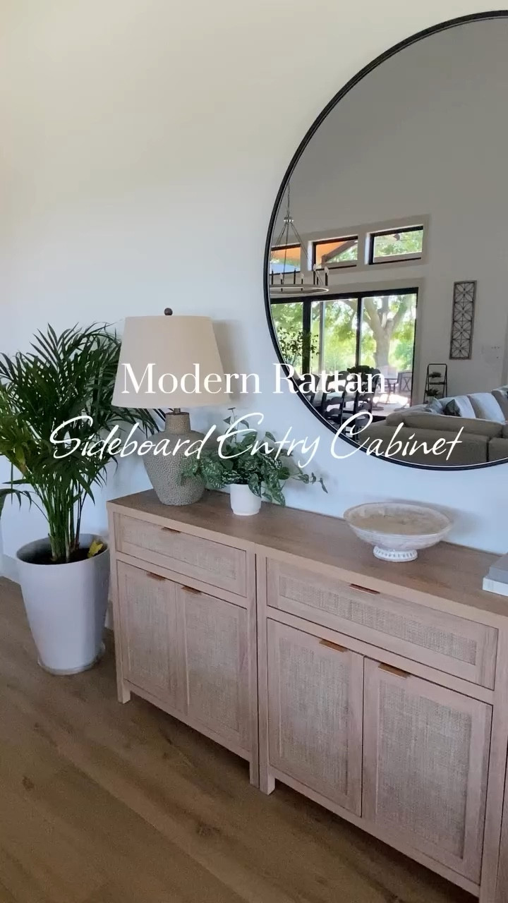 Still crawling out from under holiday decor and things are finally starting to resemble normal again. How about you? 

✨Like and share for modern rustic home design inspiration. 

✨Follow @pecanmeadowsfarm as we share our home and affordable decor inspiration. 

✨You can shop my home on the @shop.ltk app, link is in my bio.

Dream Home | Home Decor | Home Design | Modern Farmhouse Kitchen| Open Concept | Home Inspiration

#homedesigns
#homedecorating
#homeinspiration
#neutralhomedecor
#modernrustic