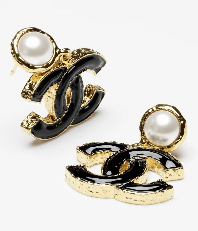 Pendant Earrings

            
		Metal & Glass Pearls
	
		Gold, Black & Pearly White | Chanel, Inc. (US)