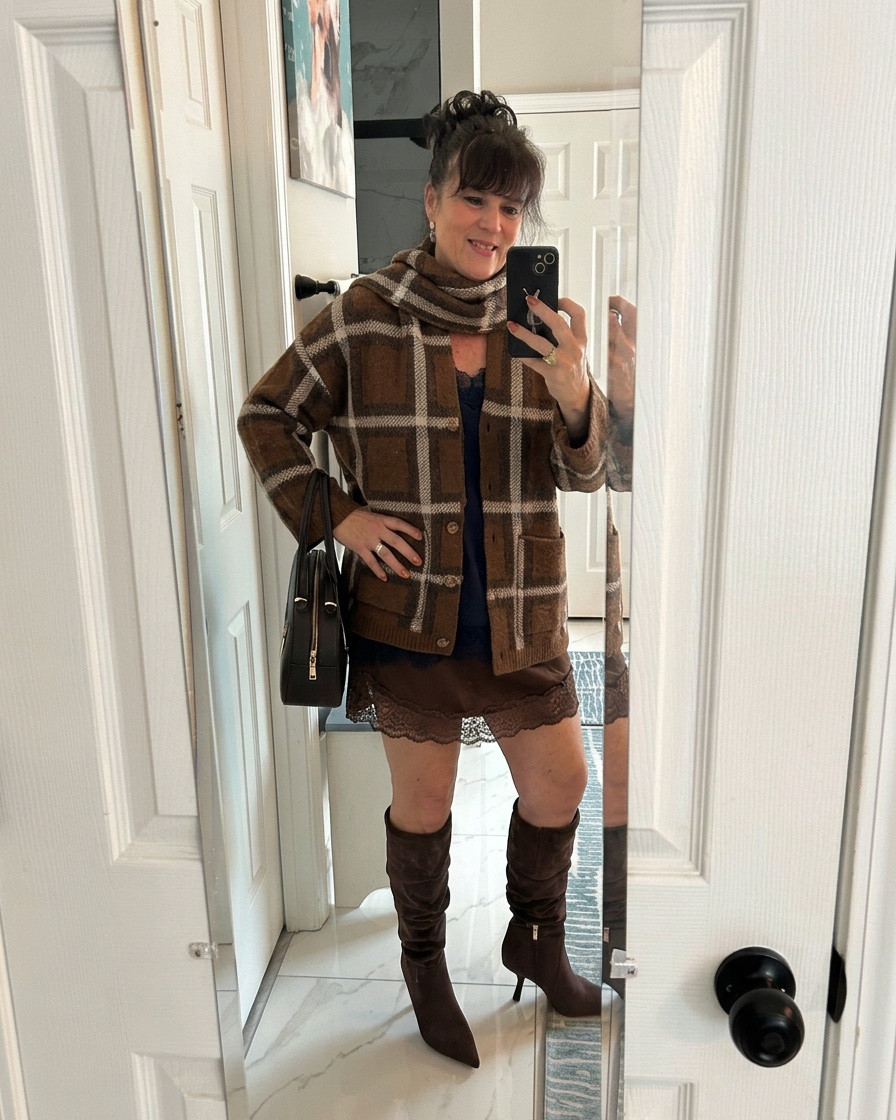 Fall layering season is officially here, and these Amazon tops are doing all the work 🍂
The plaid cardigan gives me that cozy-but-put-together moment, and the orange lace top is my little pop of color for the days I refuse to blend into the beige. Everything fits true to size (I'm in a large), soft, and way more expensive looking than the price tag.
Comfy but still classy, always be confident 💋
Comment SHOP and I'll DM you my links to every piece!
#amazonfinds #falloutfit #over50style #midlifestyle #affordablefashion

#LTKvlog #LTKOver40 #LTKgrwm