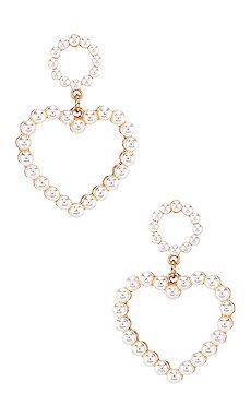 Ettika Heart Pearl Earring in Pearl & Gold from Revolve.com | Revolve Clothing (Global)