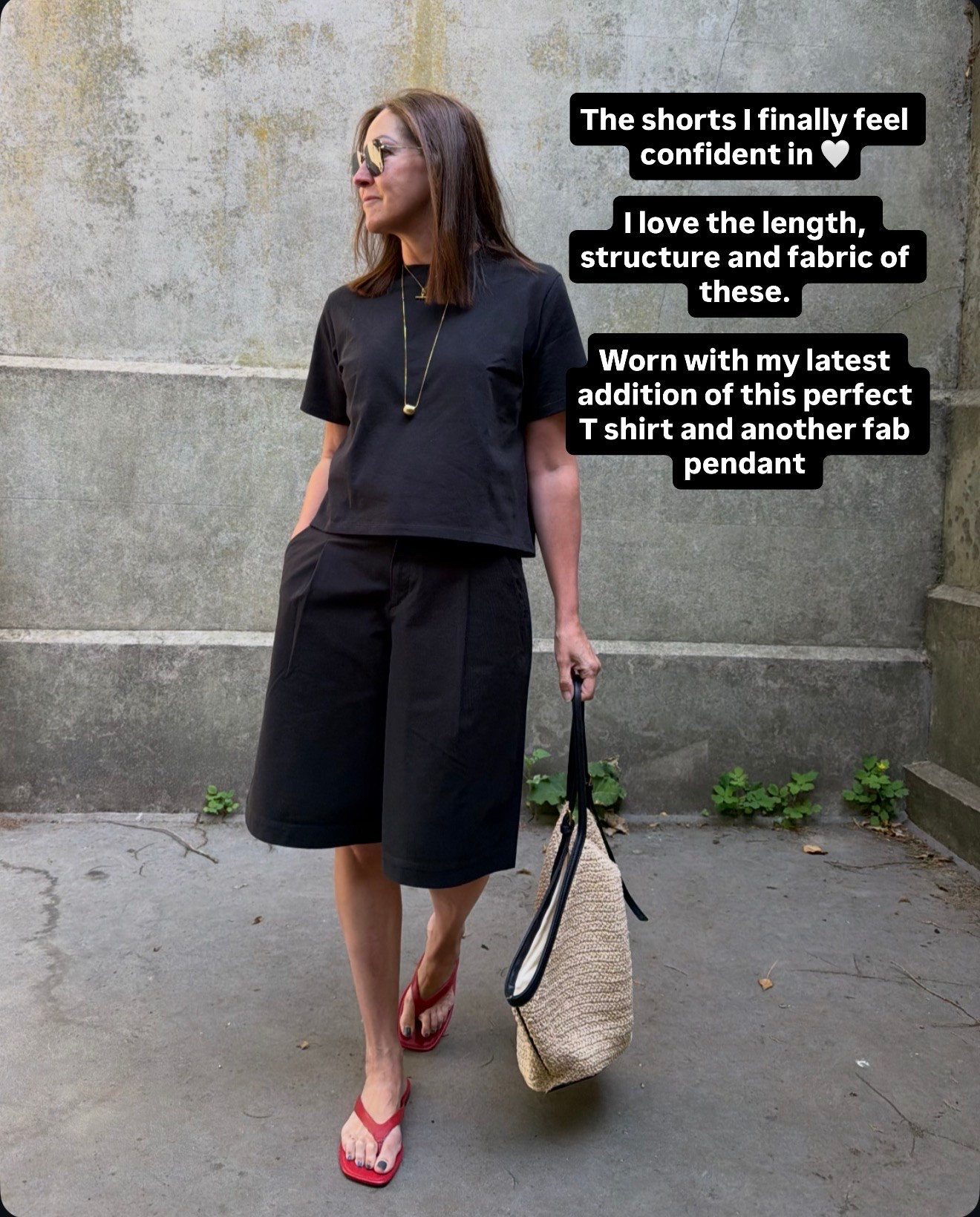 I love these shorts. The fabric is slightly structured which avoids them looking too scruffy. The length is perfect and they’re super comfy. 
I wear a M