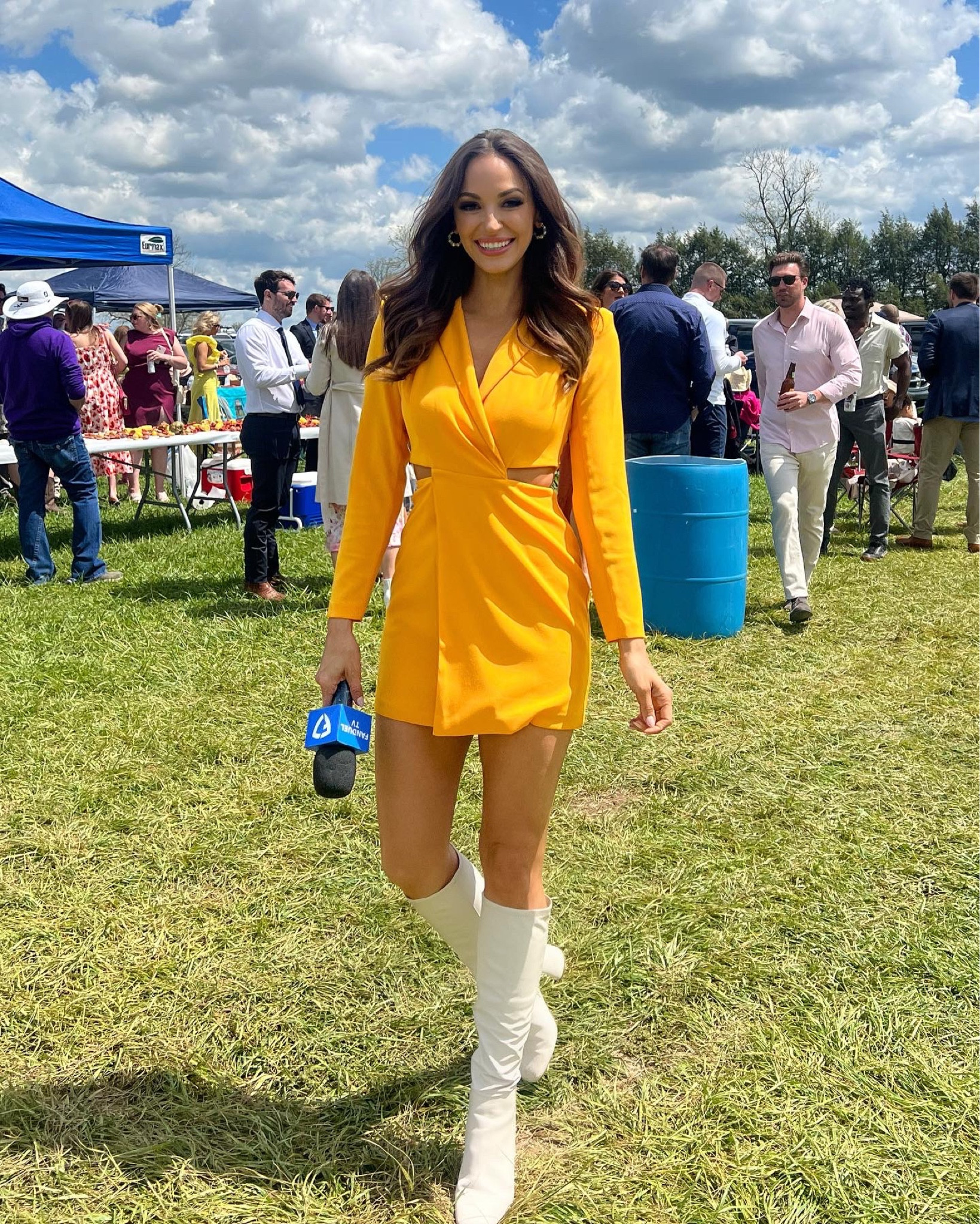 Yellow blazer dress for hosting a day at the races 🐎 #kyderby #derbydress #horseracing #express #yellowdress 