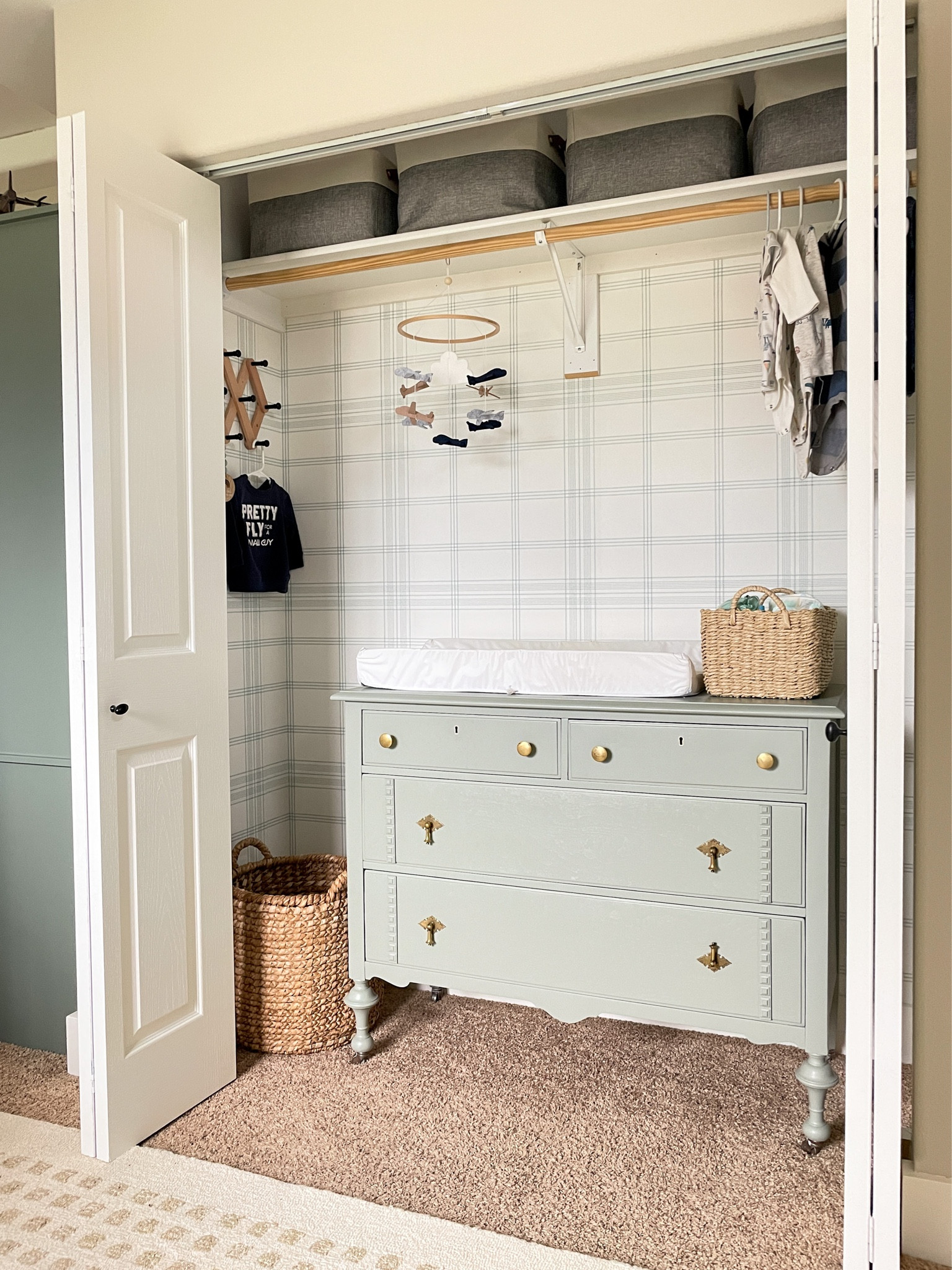 Nursery closet sources 


#LTKkids #LTKhome #LTKbaby