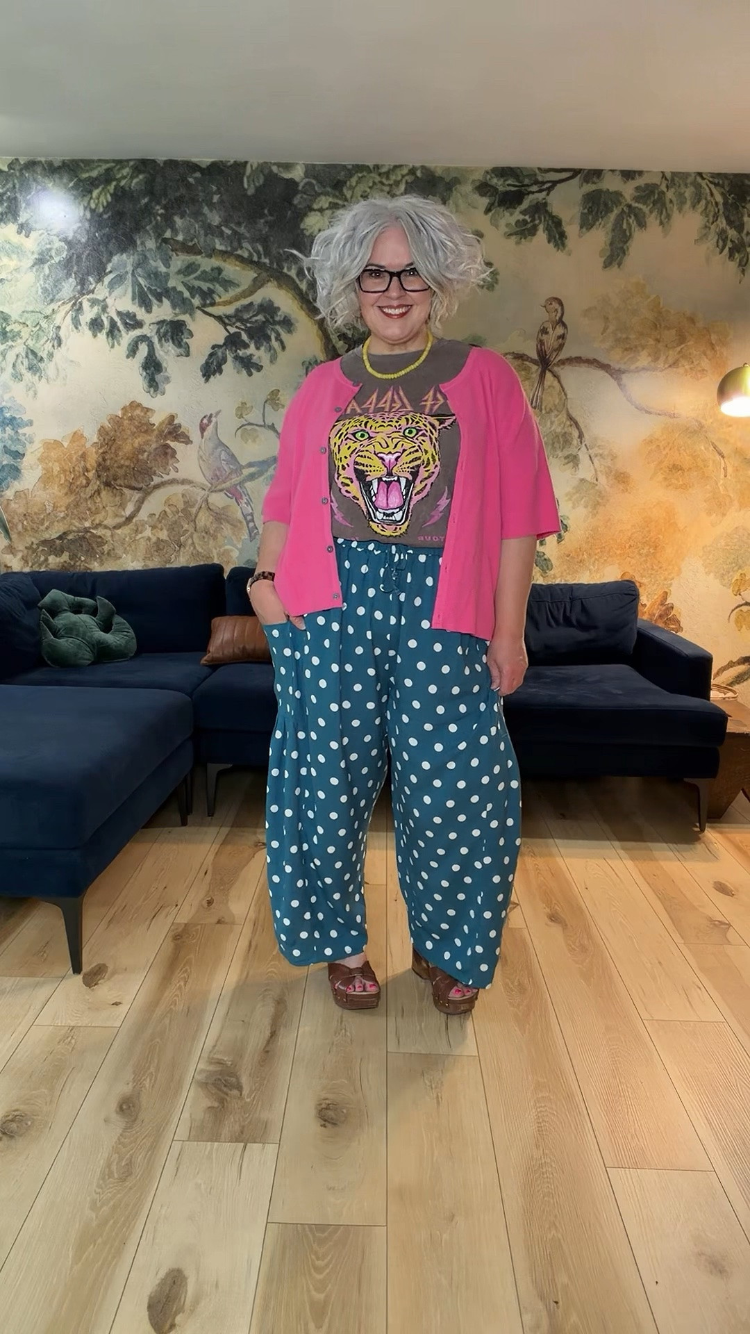 Wearing XL in these cutie Pants and cardigan and 1 in the tee. 🩵🩷
#Over50Style #dopaminedressing #over50fashion #summeroutfits #ootd

#LTKootd #LTKOver40 #LTKPlusSize