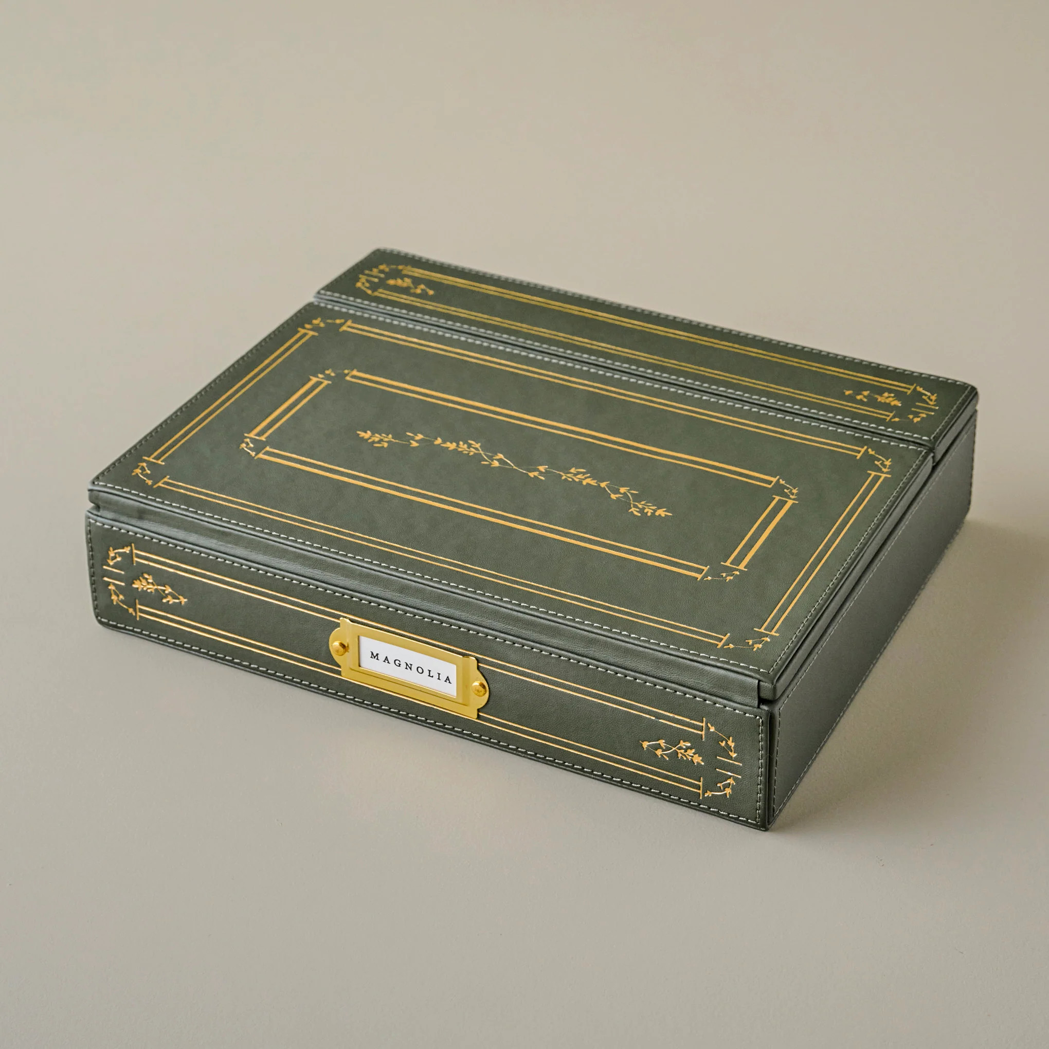 Vintage-Inspired Memory Box | Magnolia