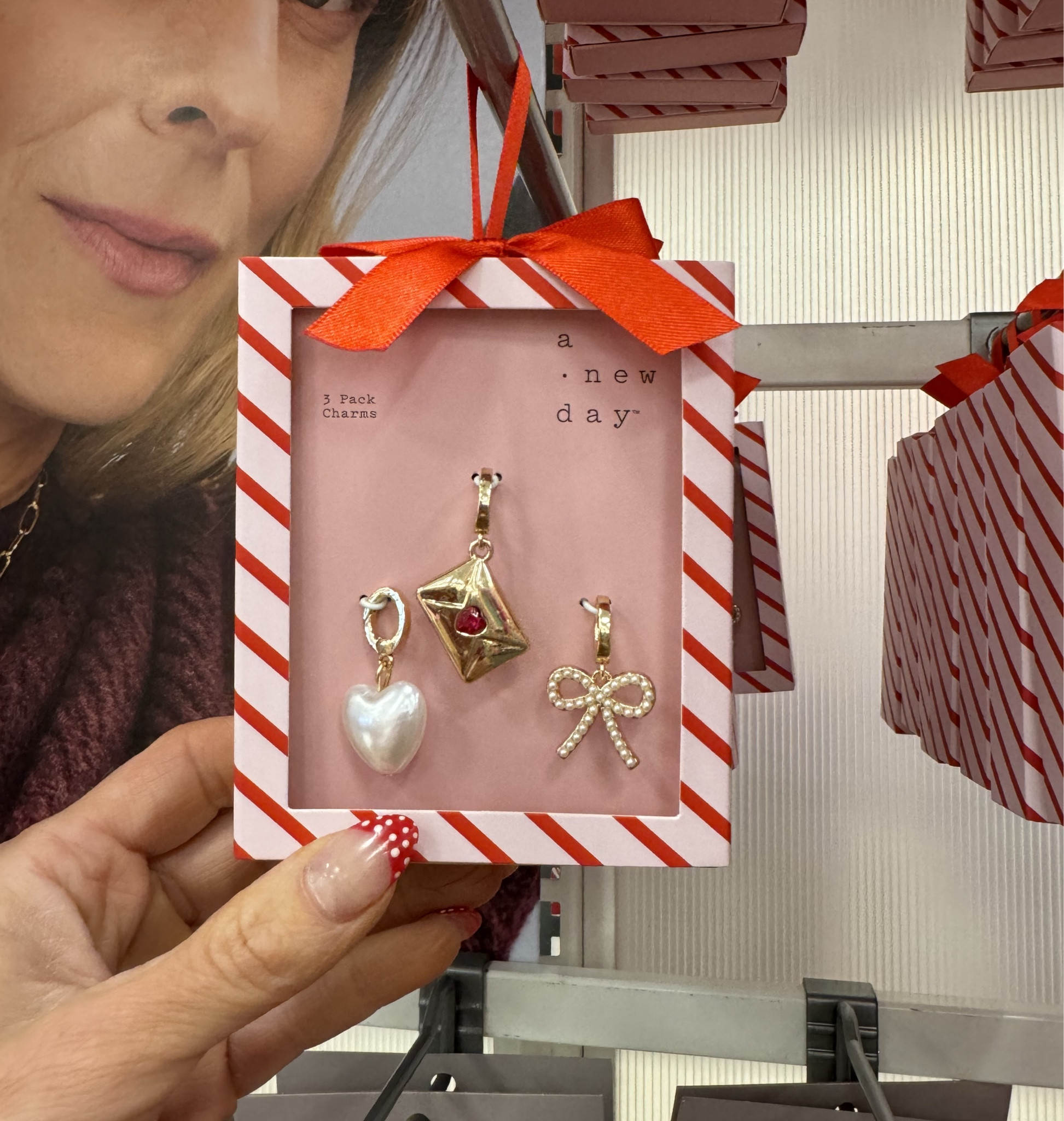 These charms would make the cutest stocking stuffer! 

#LTKGiftGuide #LTKStyleTip #LTKHoliday