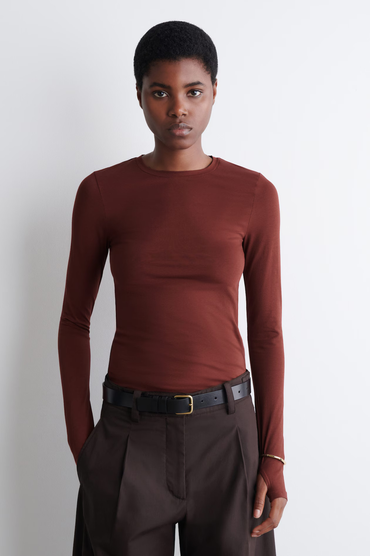 SLIM LIGHTWEIGHT LONG-SLEEVED TOP - DARK RED | COS | COS UK