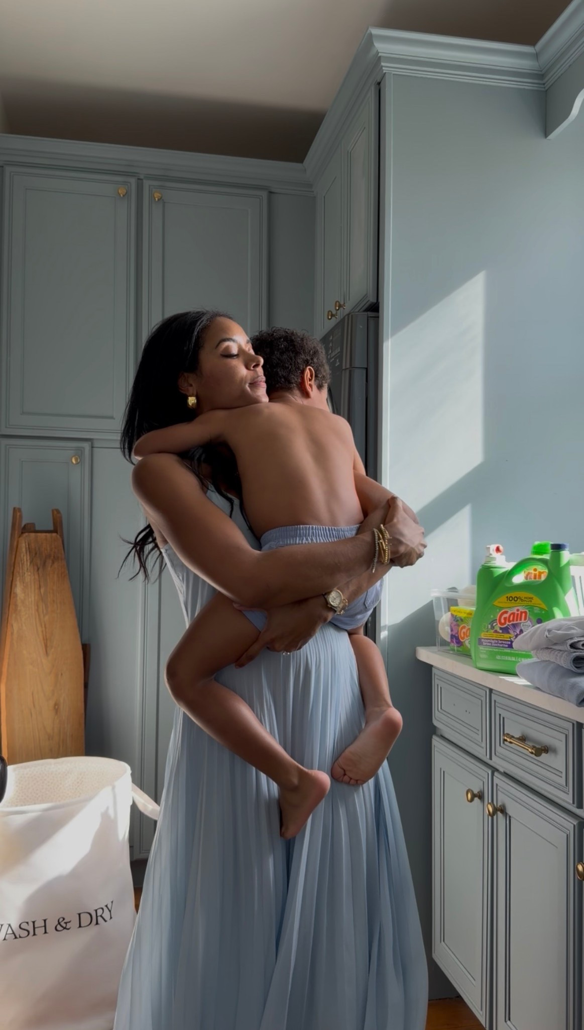 How fashion moms stay clean!! #Ad #TargetPartner #targetstyle #gain #ilovegain @Target @ilovegain

Laundry hacks, home tips, boy mom, motherhood 

#LTKselfcare #LTKKids #LTKHome