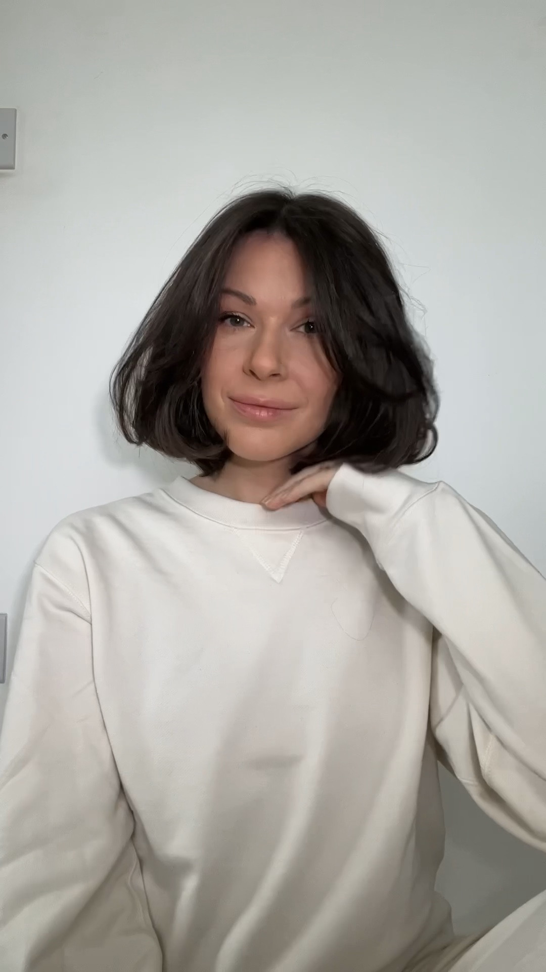 Adding volume to my hair with Dyson Airwrap 

Hair tutorial
Short hair
Bob haircut


#LTKbeauty #LTKstyletip #LTKeurope