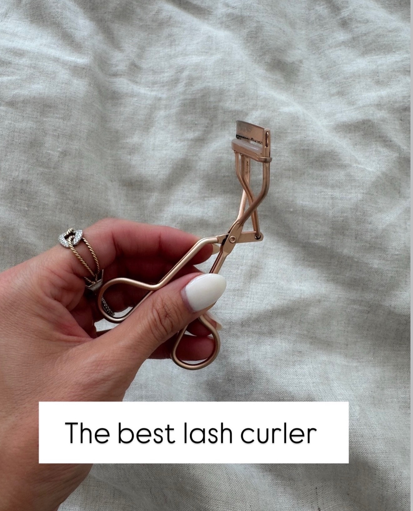 The best lash curler! Great stocking stuffer idea.

Tweezerman eyelash curler, stocking stuffers, beauty must haves, makeup finds, gift ideas for her, annabrstyle 

#LTKBeauty #LTKGiftGuide #LTKHoliday