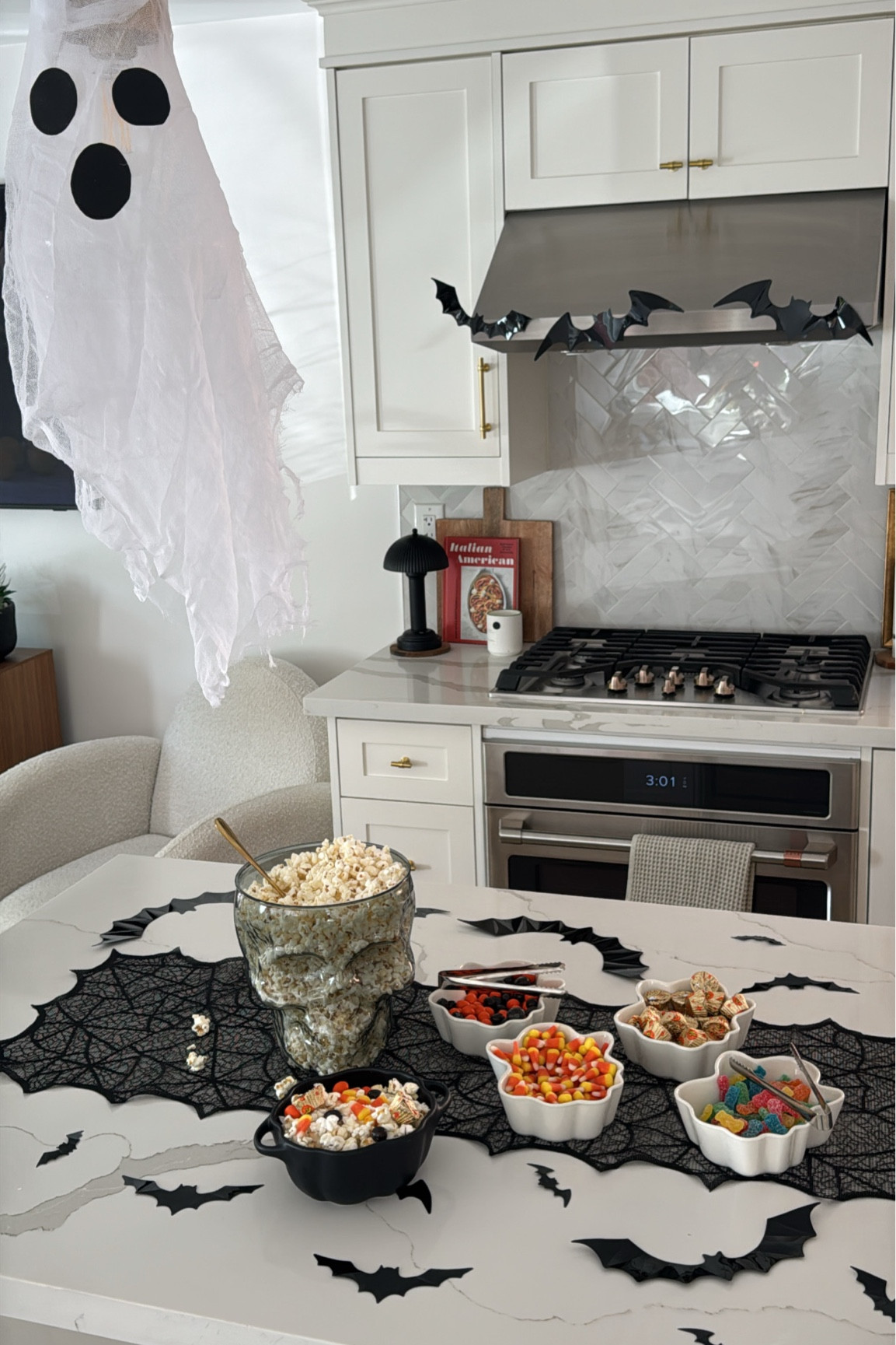 Spooky Halloween movie popcorn bar 👻🍿

#LTKSaleAlert #LTKHalloween #LTKSeasonal