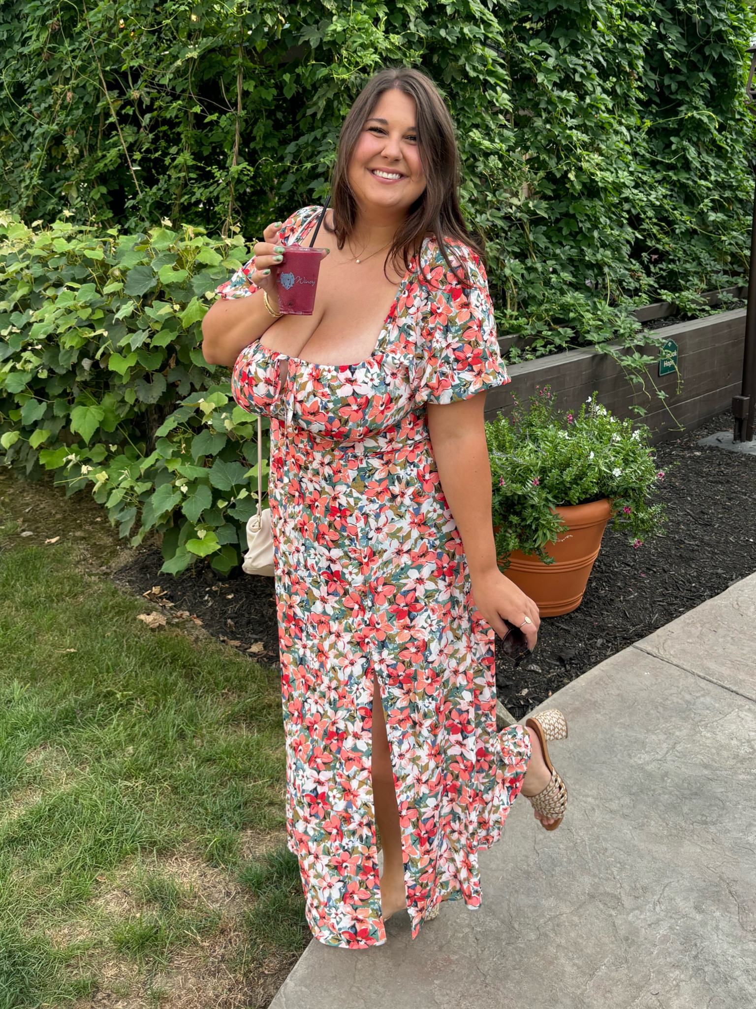 Lil floral Amazon dress to close out summer & the wedding season! Wearing an XL & feelin SNATCHED

#LTKMidsize #LTKFindsUnder50 #LTKStyleTip