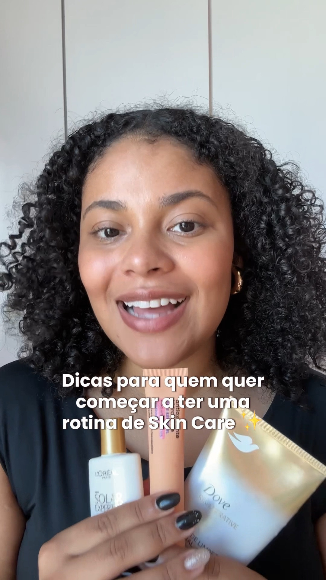Dicas para quem quer começar a ter uma rotina de skin care rápida, prática e fácil! Já passou da hora de você começar a cuidar da sua pele do rosto viu? Bora começar pelo básico: gel de limpeza, hidratante facial e protetor solar! Agora me conta, ficou alguma dúvida por aí? ✨

#LTKbeleza #LTKbrasil