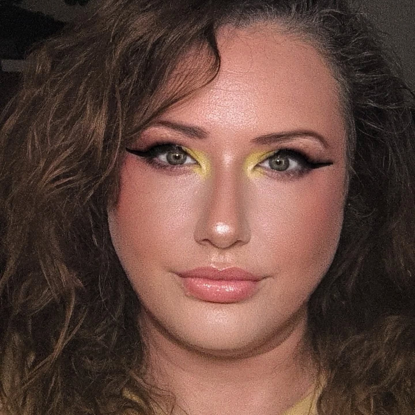 Because I felt pretty 🤗🥰😘 #makeup #karababes #beauty #beautyinfluencer #babe #pretty #greeneyes #kerynkafigking #keryn #makeupgram #makeupinfluencer #newpost #selfie

#LTKSaleAlert #LTKFindsUnder50 #LTKBeauty