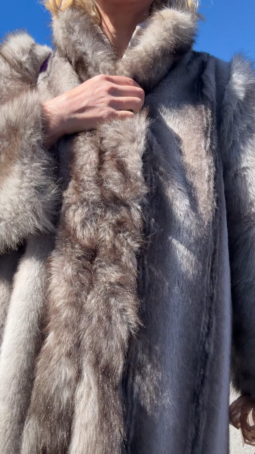 This is the kind of coat where wherever you go someone’s going to compliment it. I went for a walk, and a lady stopped me and asked about it. Then when I went into the supermarket, an older gentleman told me how beautiful it was. It’s just such a statement. I’m wearing a medium. Also, it’s very warm! ￼

#LTKstorytime #LTKmorningroutine #LTKTall