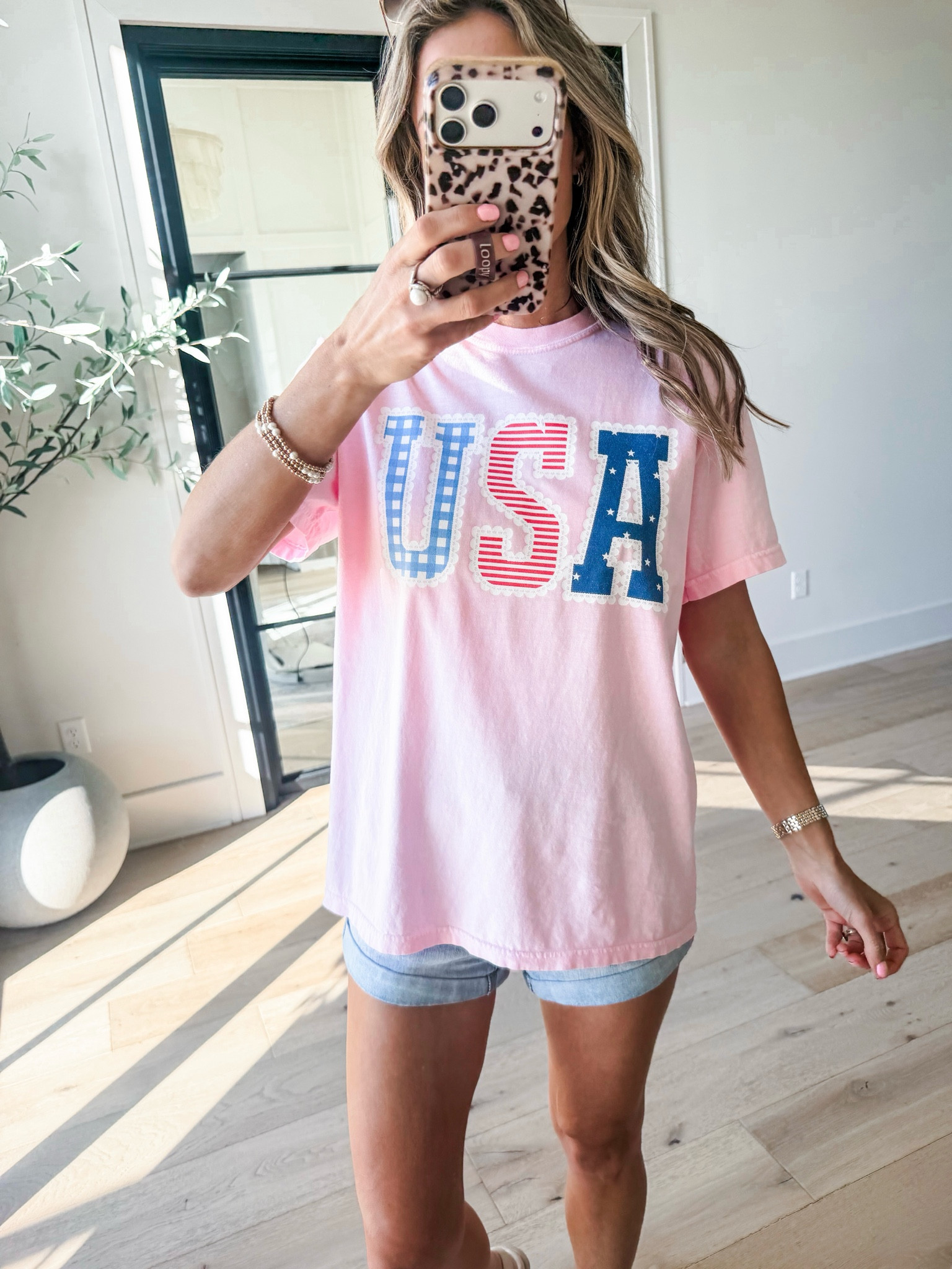 Cutest pink USA t!🩷🇺🇸

#LTKootd #LTKSeasonal #LTKgrwm