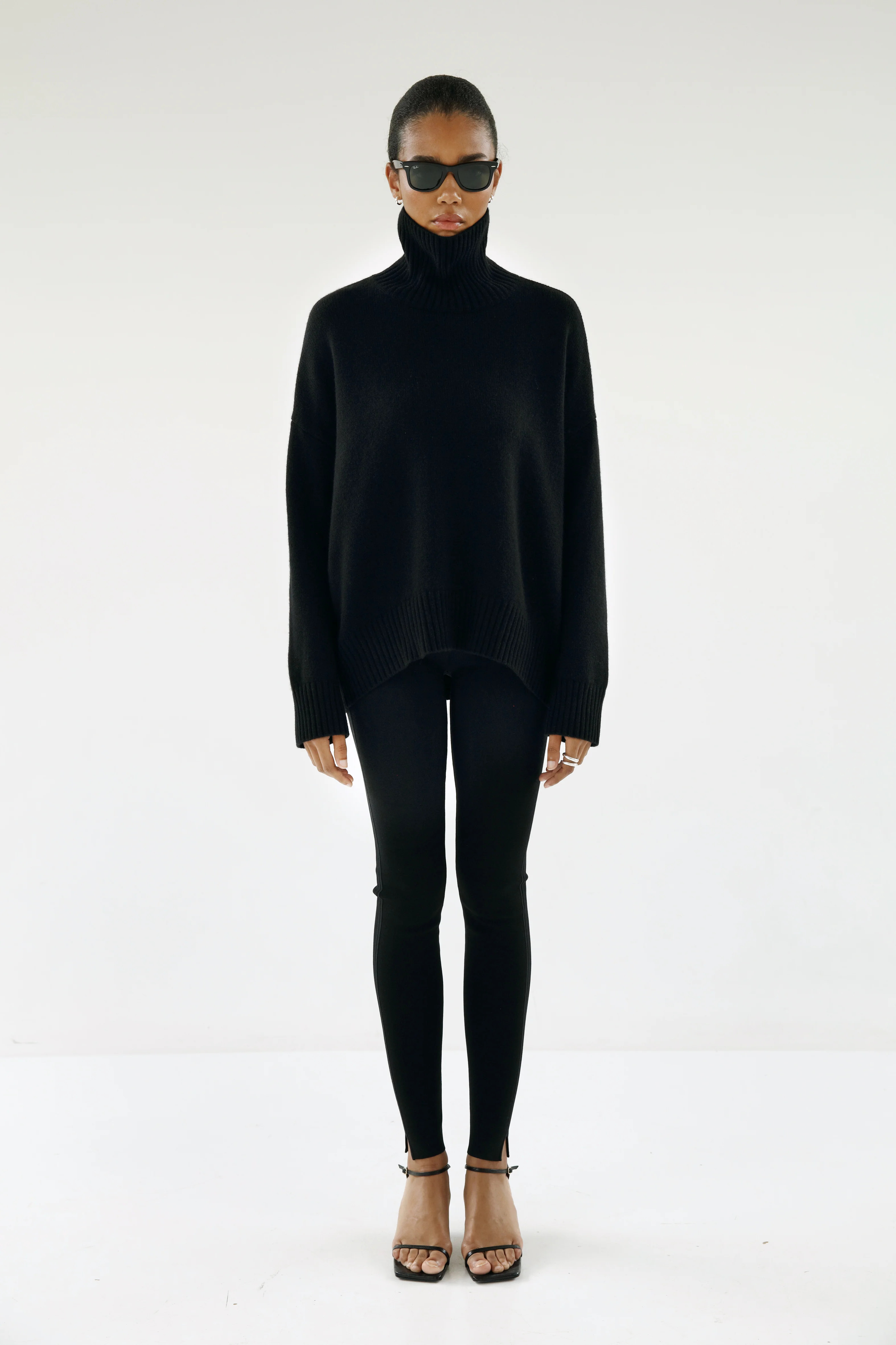 Kia Turtleneck Sweater, black | Almada Label