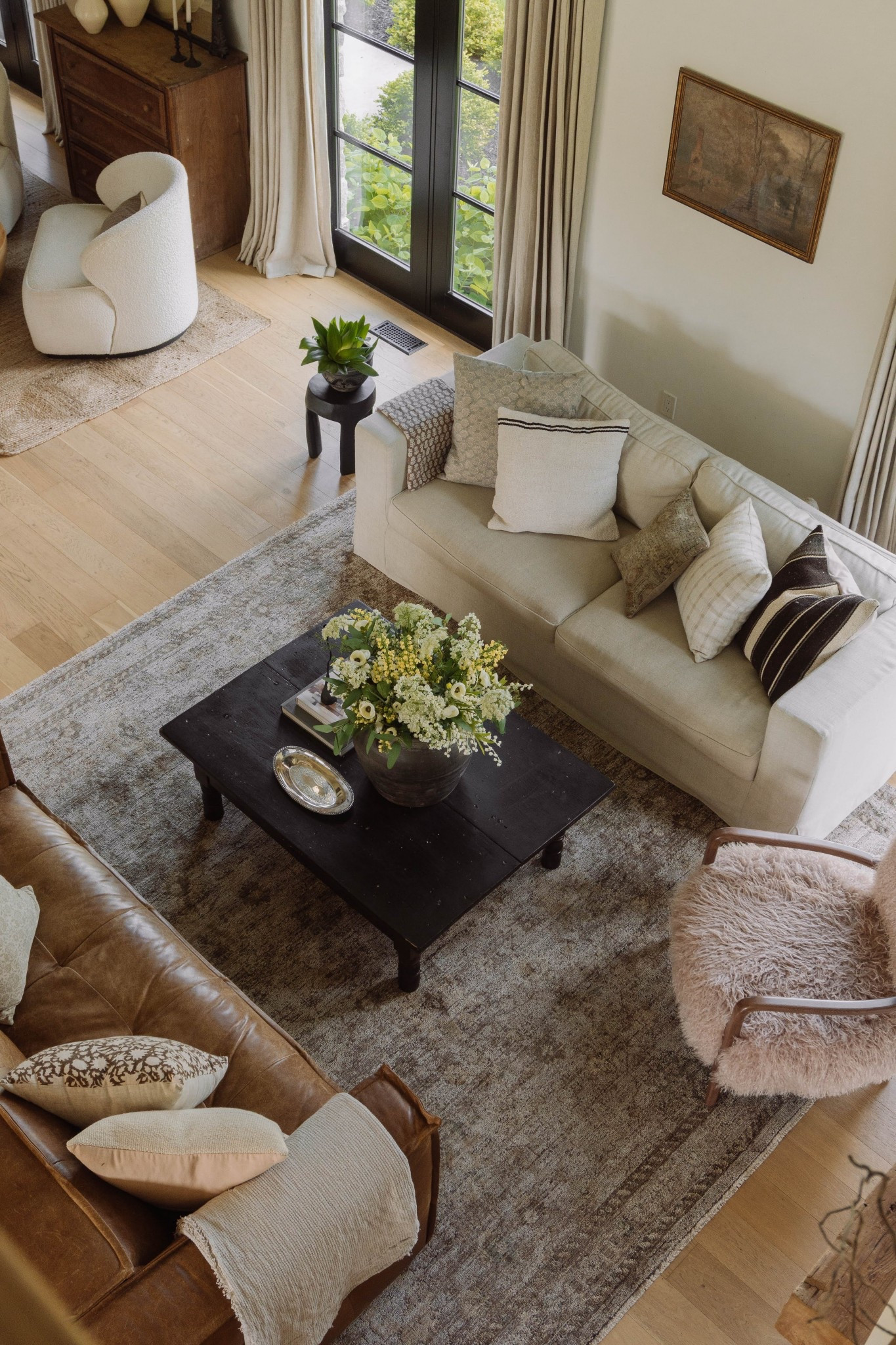 Loloi Priscilla Collection ft. PRL-05 sand/earth 

Living room Rug, Summer decor, summer style, budget friendly decor finds, home decor, interior styling, rug, living room ideas, summer florals, florals, sofa, furniture finds 

#LTKHome #LTKSummerEdit #LTKStyleTip