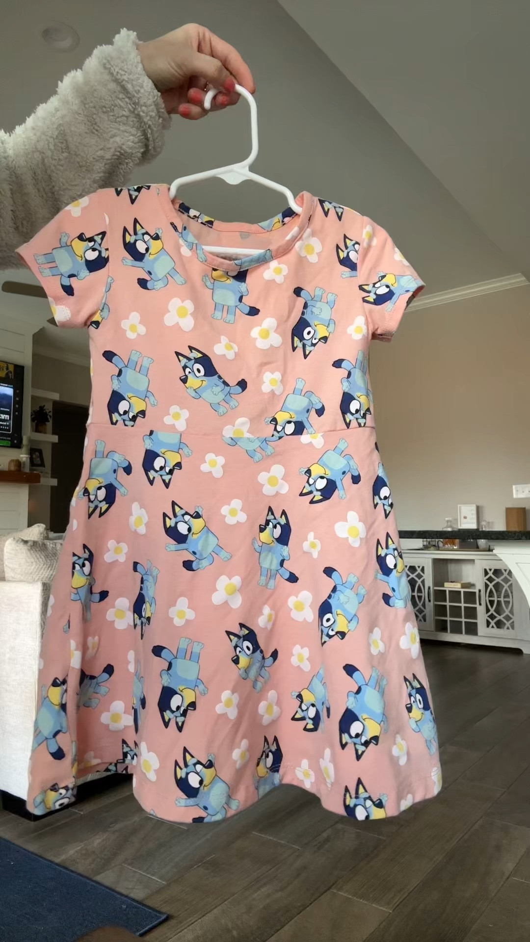 Toddler girls Disney dress at Walmart! 

#LTKVideo #LTKkids #LTKfamily