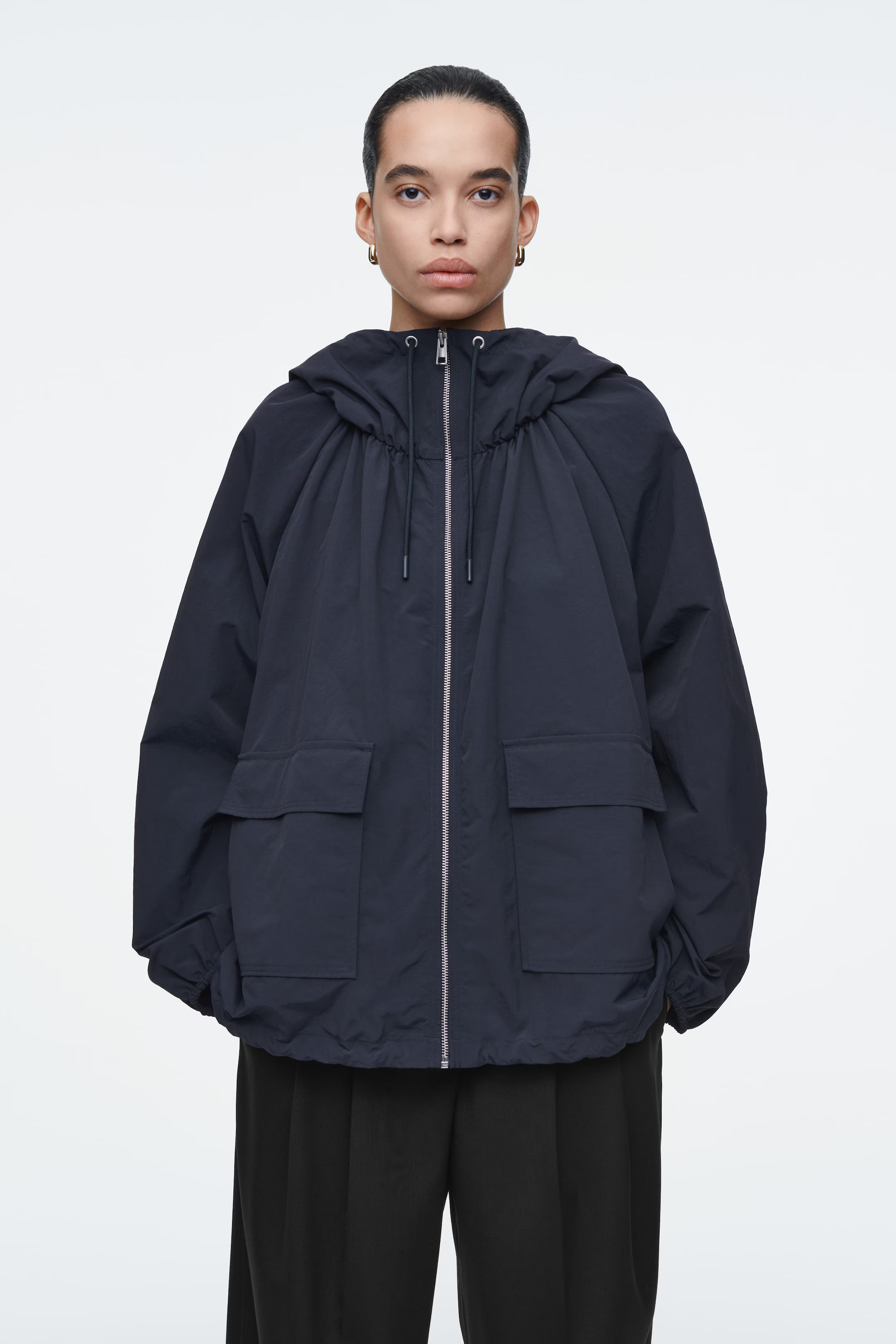 TECHNICAL HOODED PARKA JACKET - NAVY | COS | COS (AU)