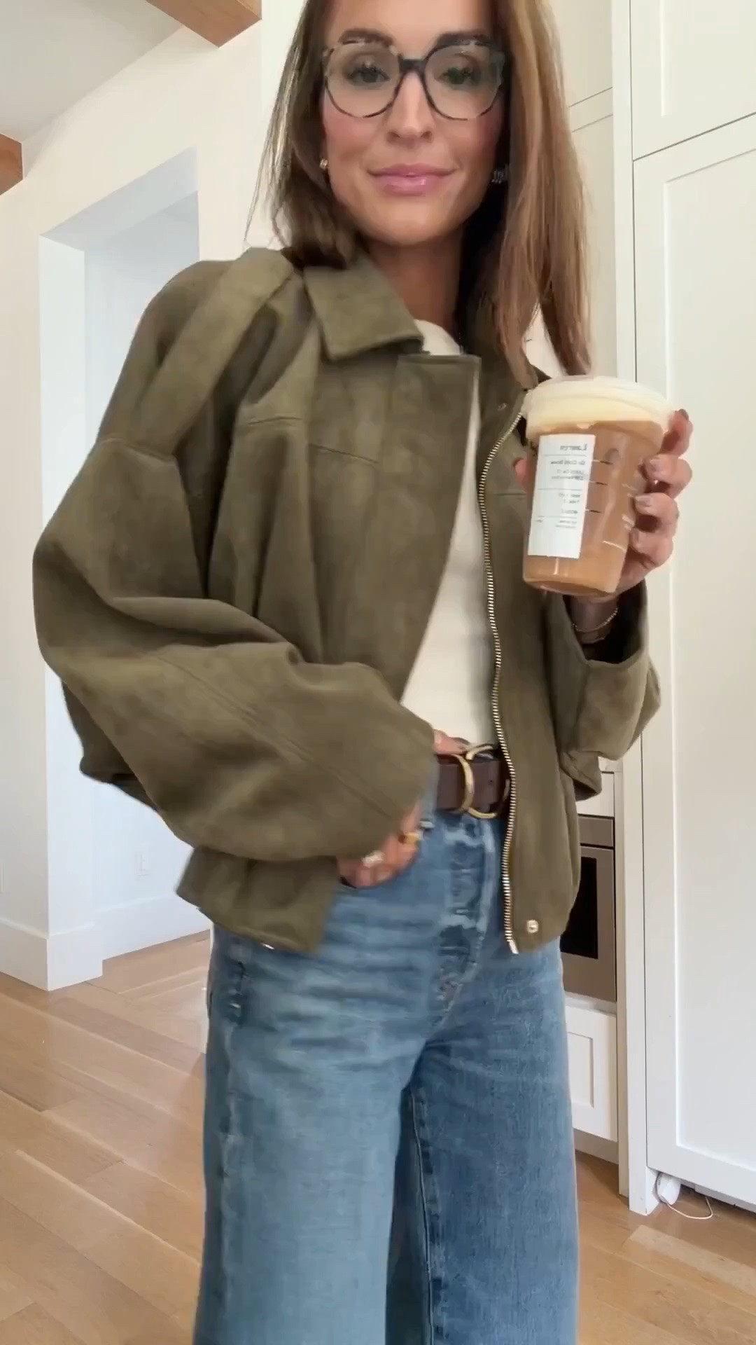 Simple fall outfit with the best amazon jacket under $50 🙌🏼