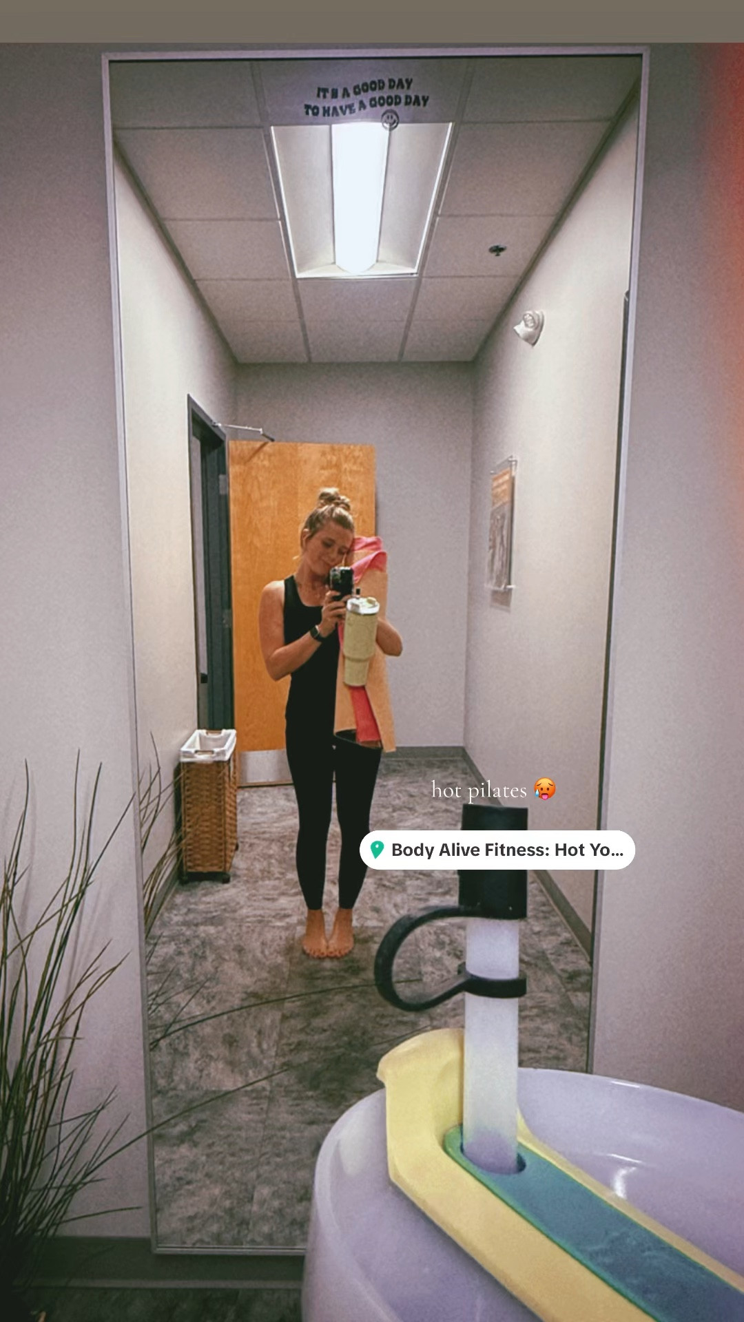 🥵🥵🥵🥵

#LTKGiftGuide #LTKHoliday #LTKActive