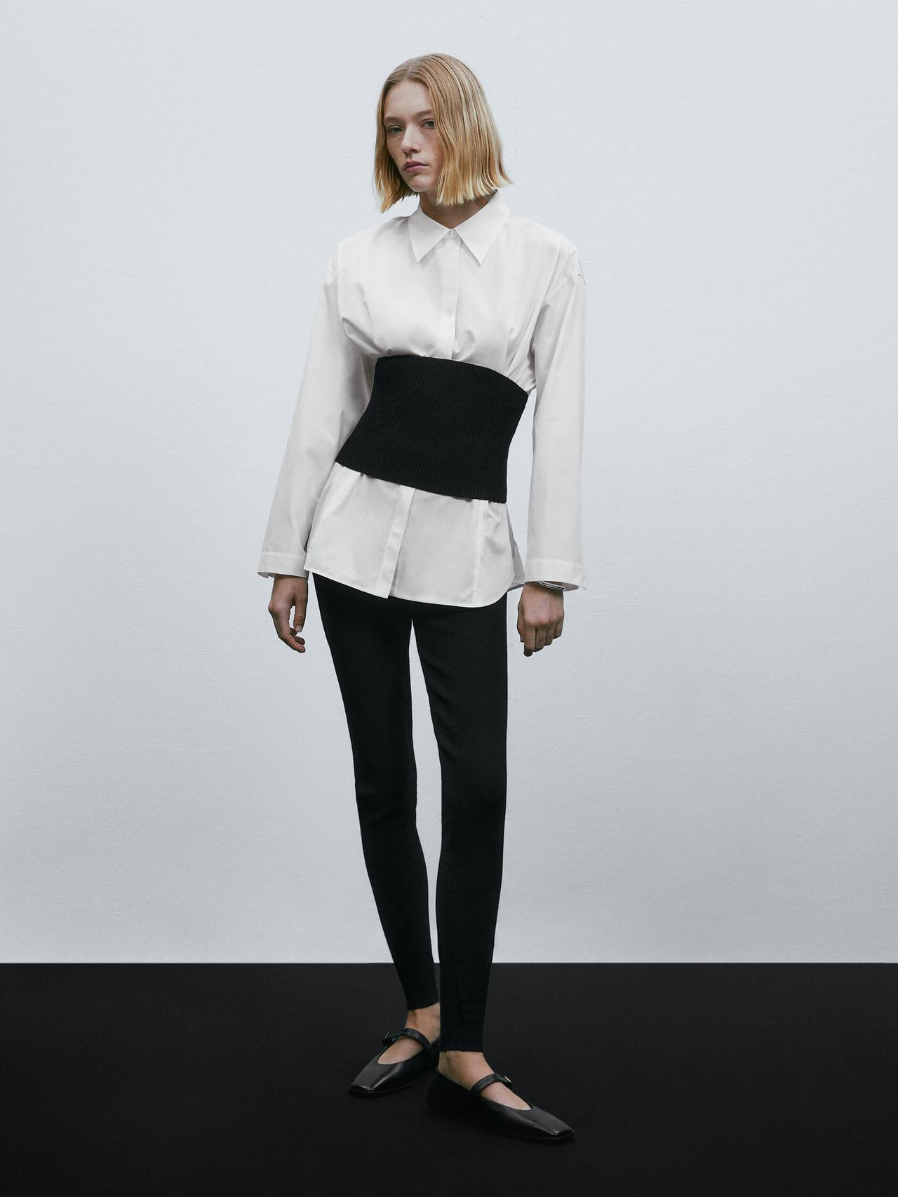 Leather ballet flats with buckled strap | Massimo Dutti US