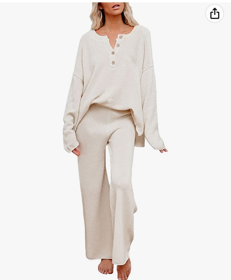 Amazon cute set!! #amazon #amazonset #pajamas #loungeset #loungewear 

#LTKSeasonal #LTKunder50 #LTKstyletip