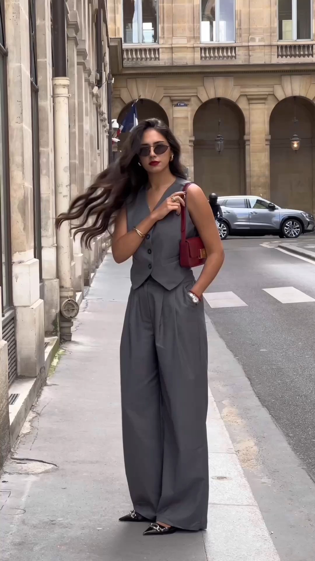 Wearing suits in summer? YES!! Trade the blazer for a waistcoat!!🤍
Which one is your fav?🤍


#LTKSummerEdit #LTKStyleTip #LTKSeasonal