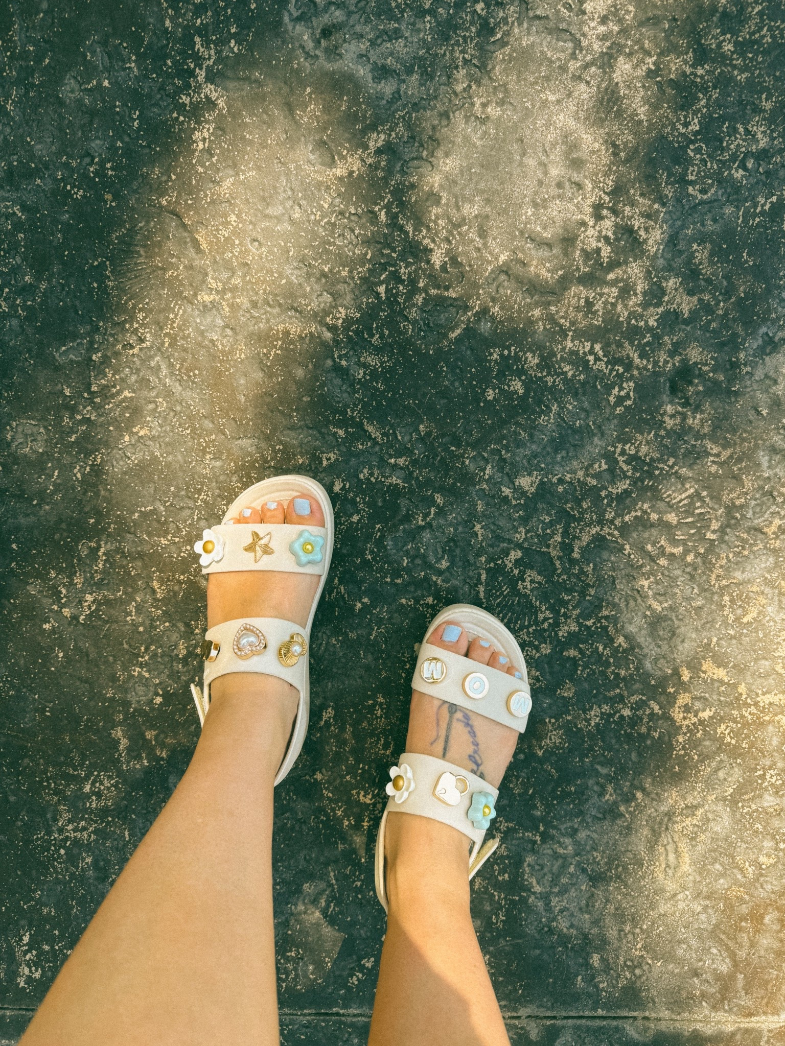 The ultimate mom shoe 💛 I’ve been rocking crocs since I was 15 ✌🏼 But these are by far my faves #crocs #mom #comfortablesandals 

#LTKFindsUnder100 #LTKSeasonal #LTKShoeCrush