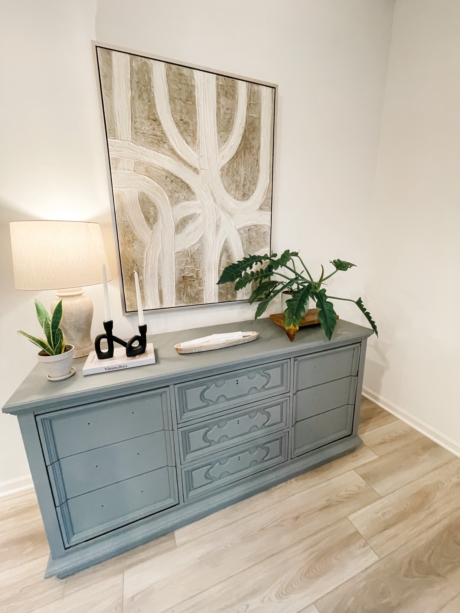 lamp, walks art, decor

#LTKhome #LTKstyletip