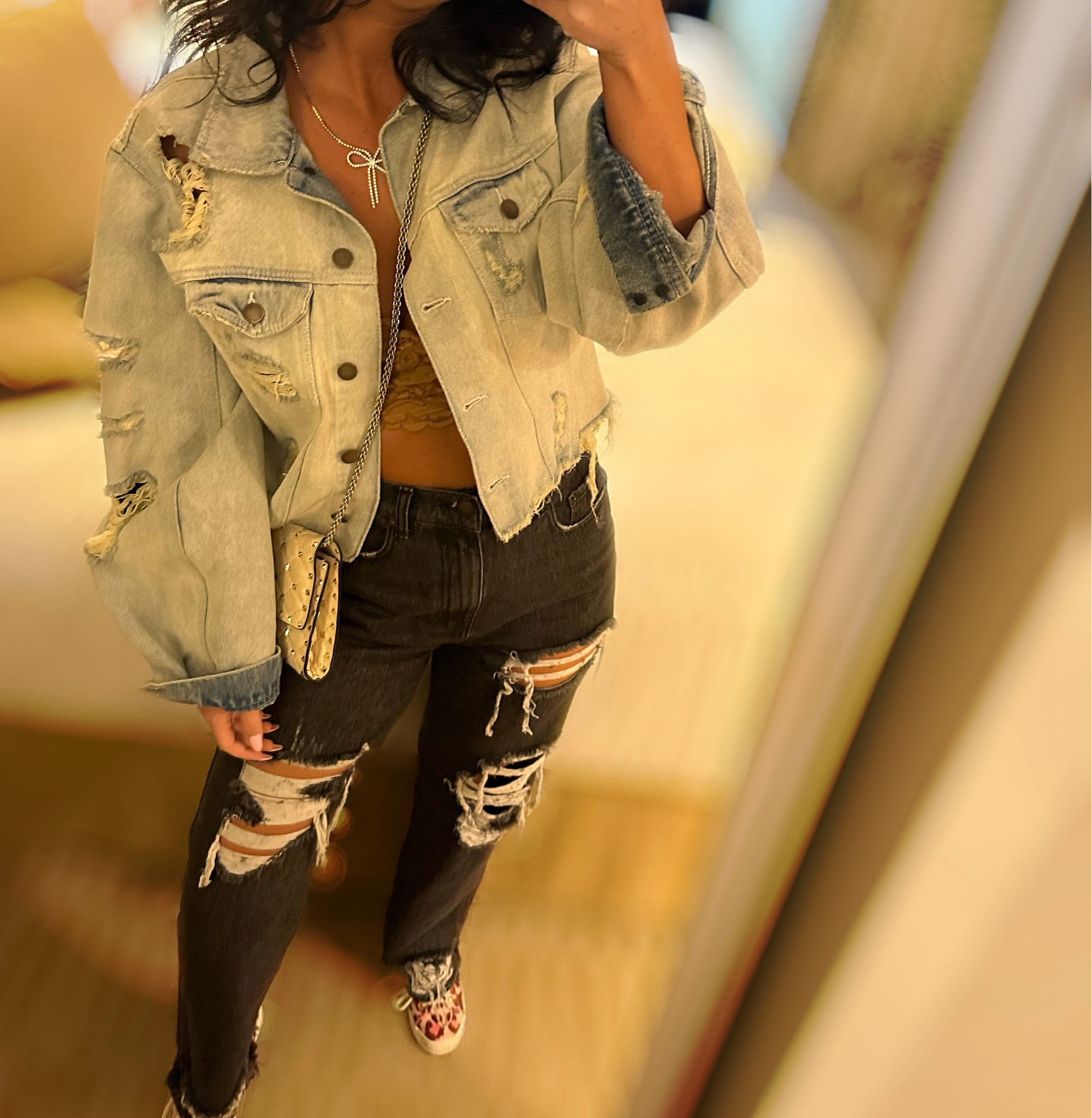 Denim on denim 🤍
