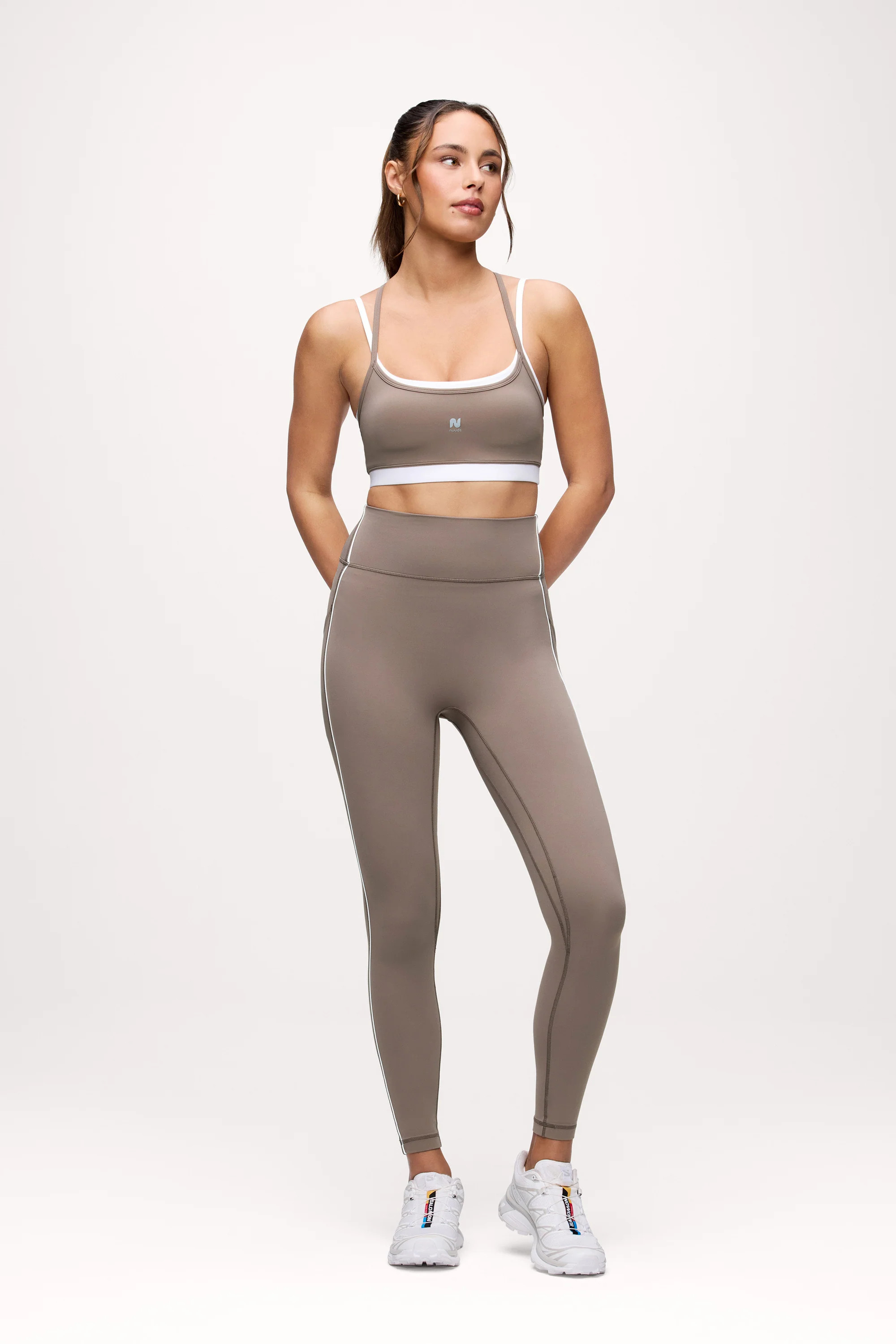 Motion Piped Legging with Pocket | Cocoa | nuuds