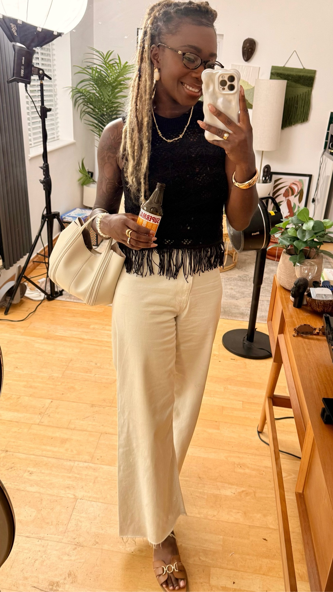 ✨ Elevated Everyday Look ✨
A big yes for this black fringe knit top paired with a pair of Ecru raw hem wide leg trousers.

👜 Minimal structured tote bag
📿 pops of gold  jewellery stack 
👡 Neutral flat sandals

Perfect for that day to night look, desk to drinks 🍸 workwear, brunch looks, or simply effortless mum style 🫶🏾

#LTKmum ##DayToNightOutfit #ElevatedBasics

#LTKuk #LTKautumn #LTKsummer