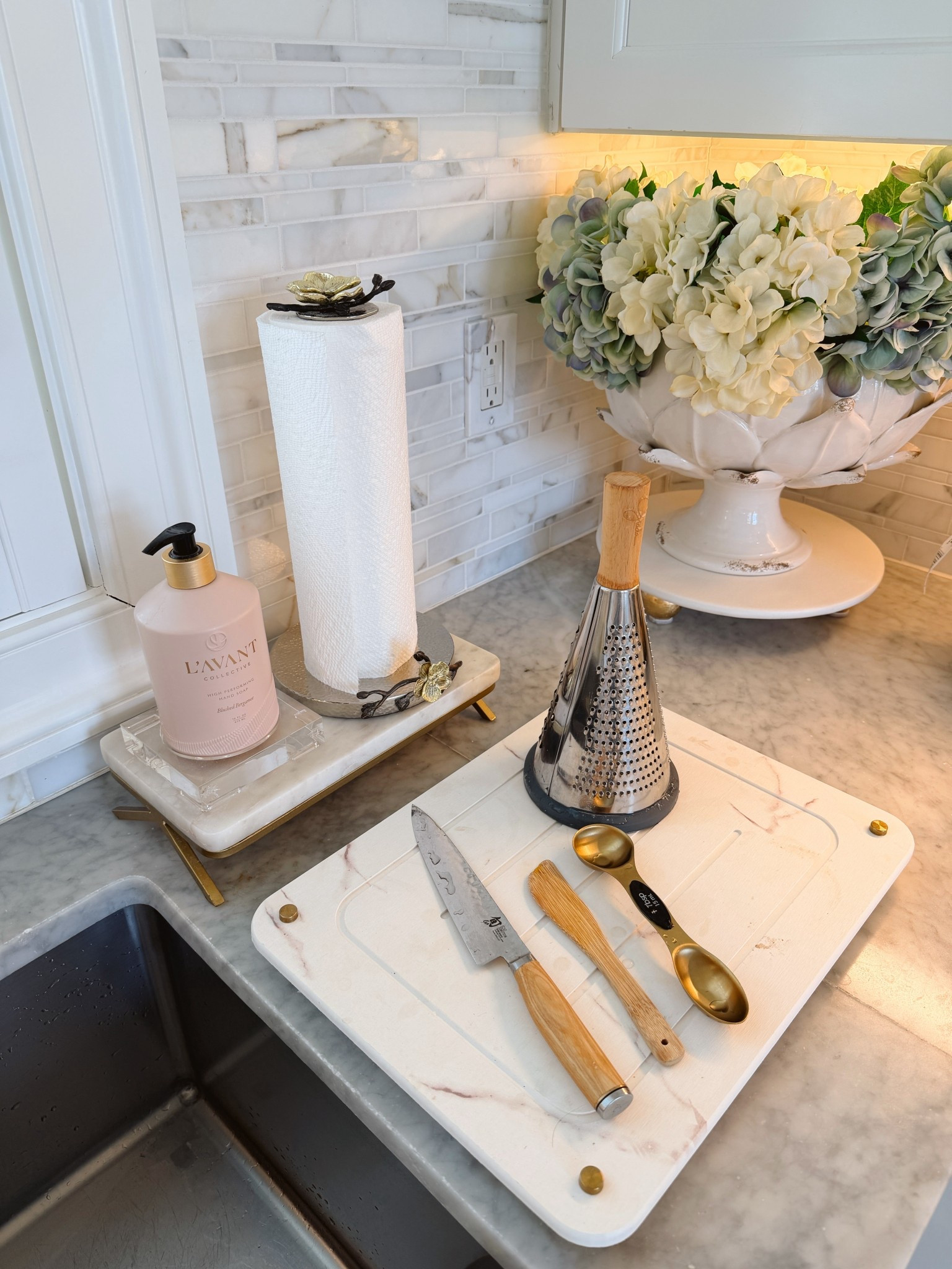 Beautiful and functional kitchen finds that I use and love found on Amazon!

Amazon finds, Amazon kitchen, aesthetic kitchen finds, dish drying mat, wedding registry, kitchen organization

#LTKHome