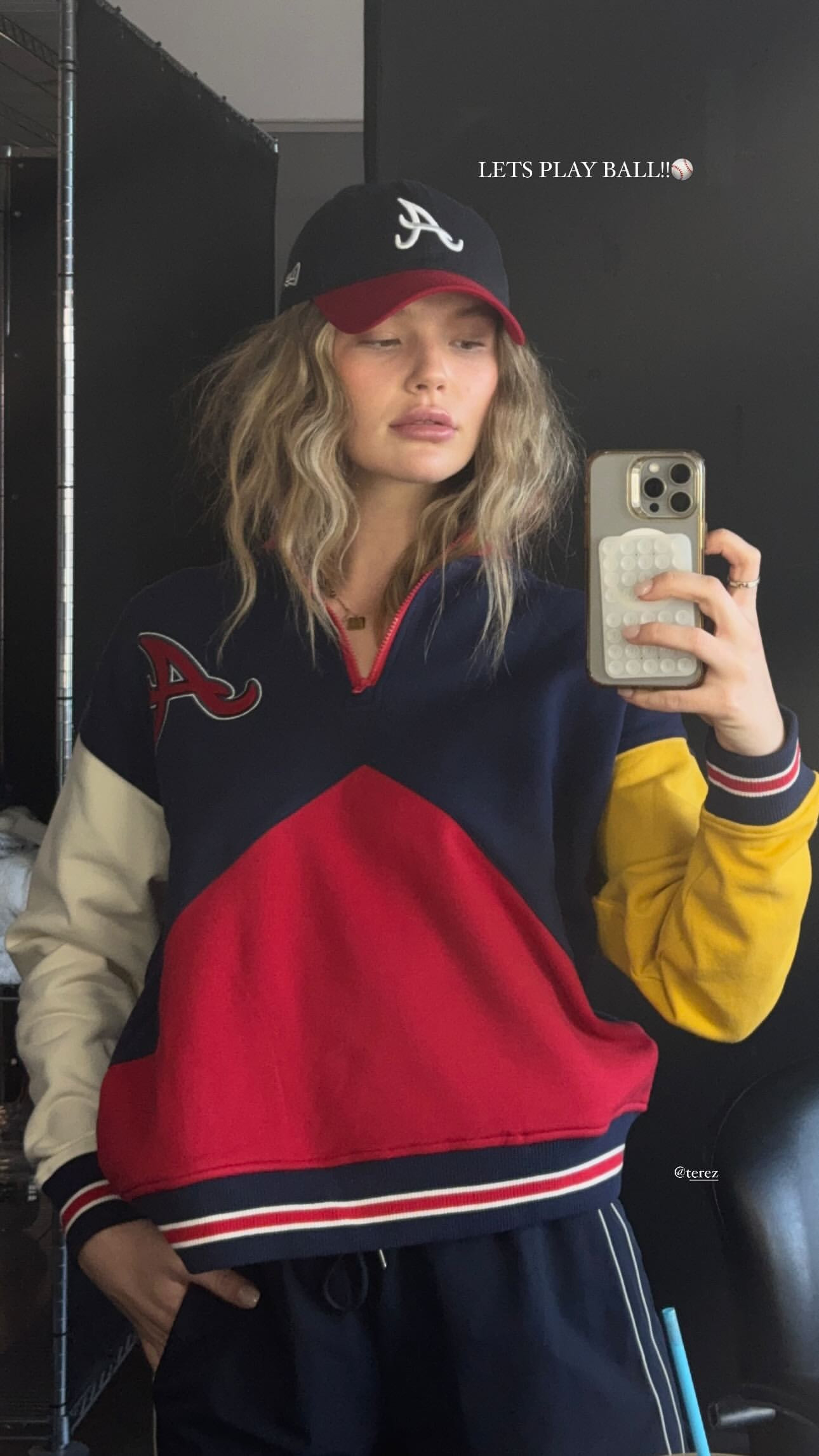 This colorway in this quarter zip isn't available on the website, but they have another really great one I linked!  

 #LTKStyleTip