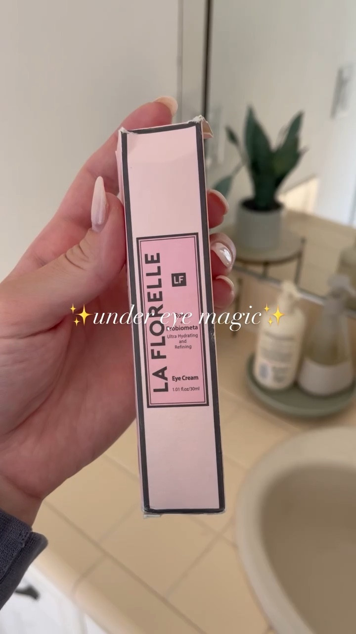 I’ve been really enjoying this addition to my skincare! I am prone to have dark circles under my eyes & this cream has helped hydrate & brighten✨

it’s always an added bonus when products are clean & made with natural ingredients — this one definitely makes that list so I can have confidence that I’m not putting harmful chemicals on my 

#LTKbeauty #LTKunder50